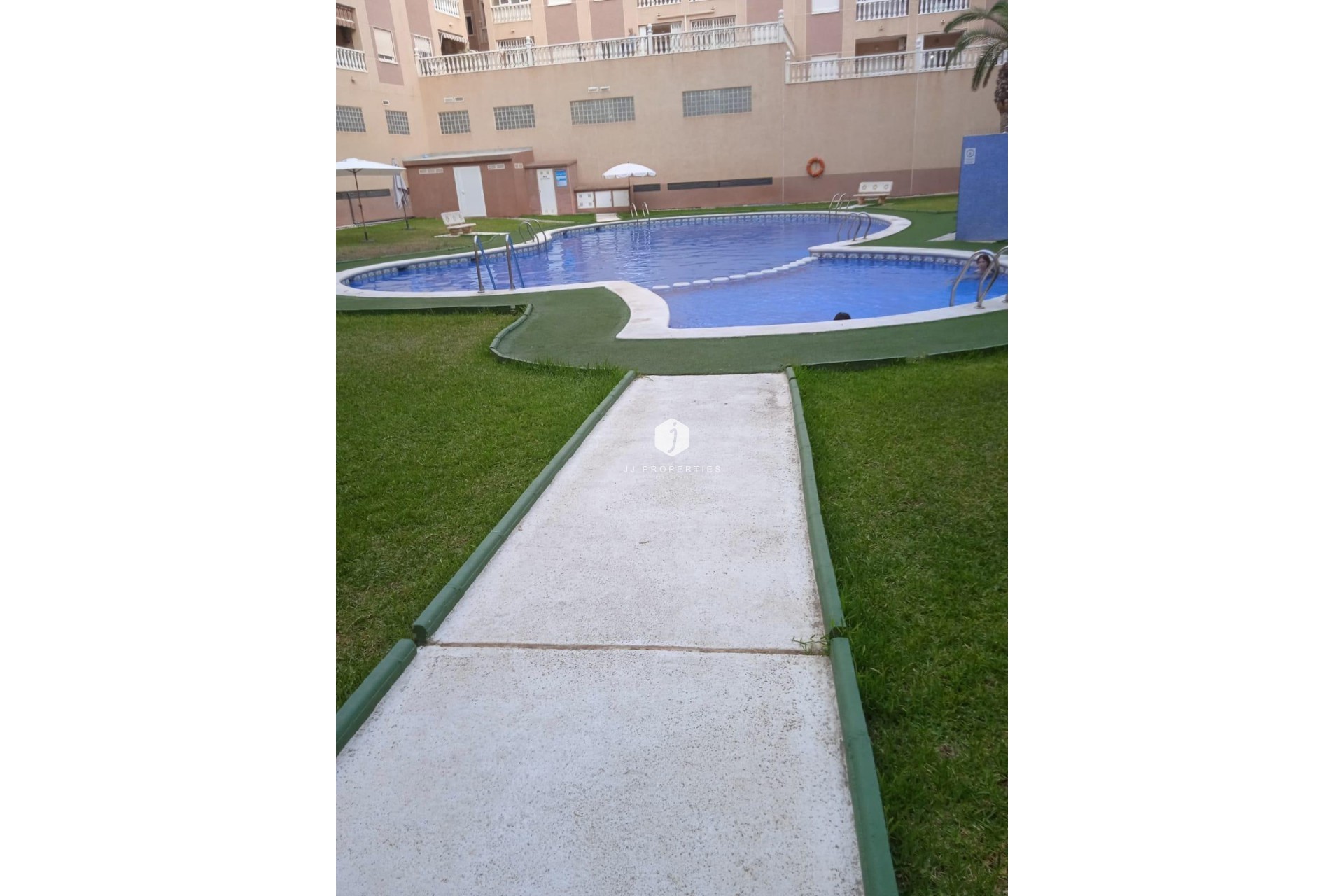 Segunda mano - Apartamento / piso -
Torrevieja - Centro