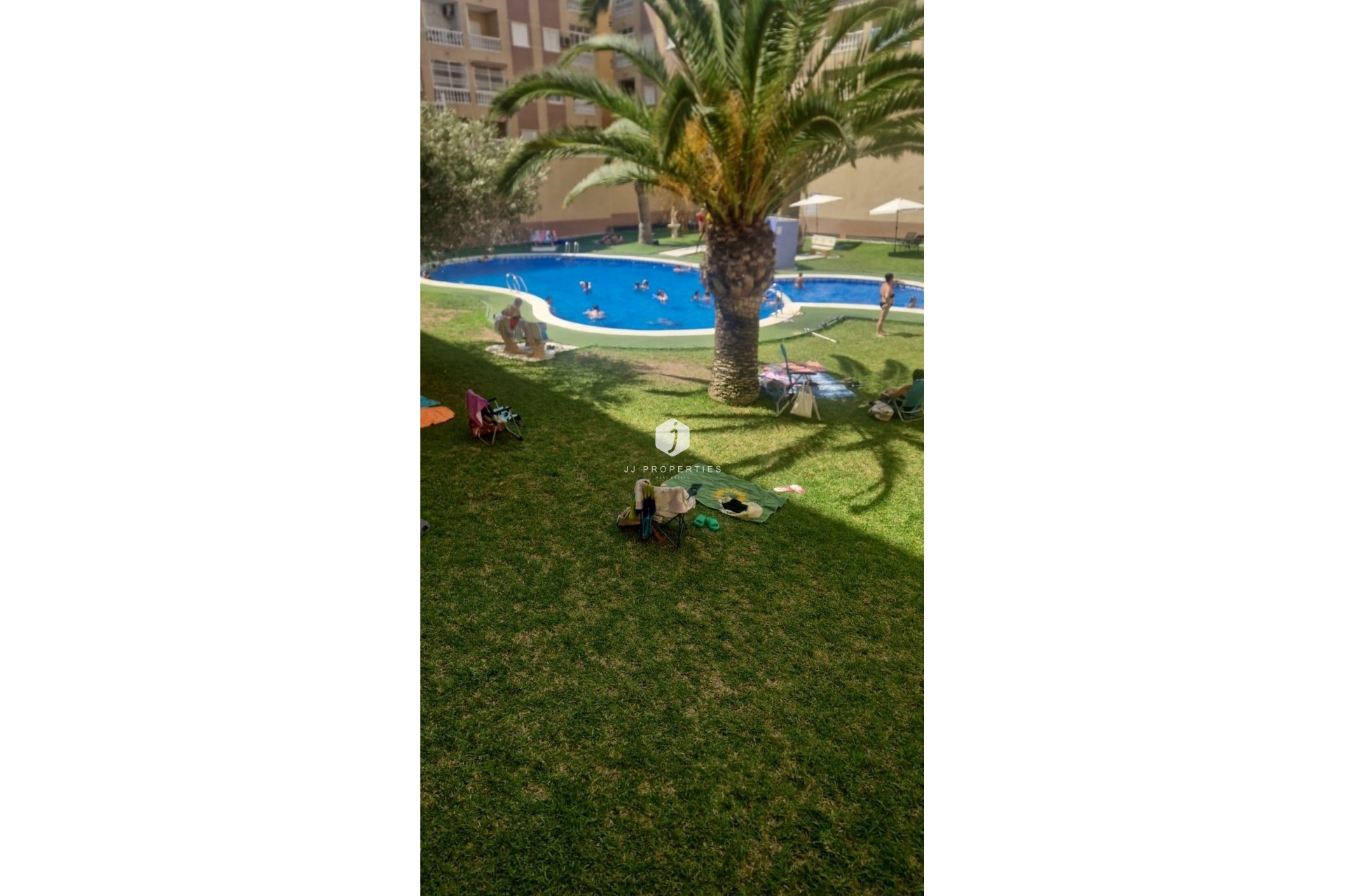 Segunda mano - Apartamento / piso -
Torrevieja - Centro