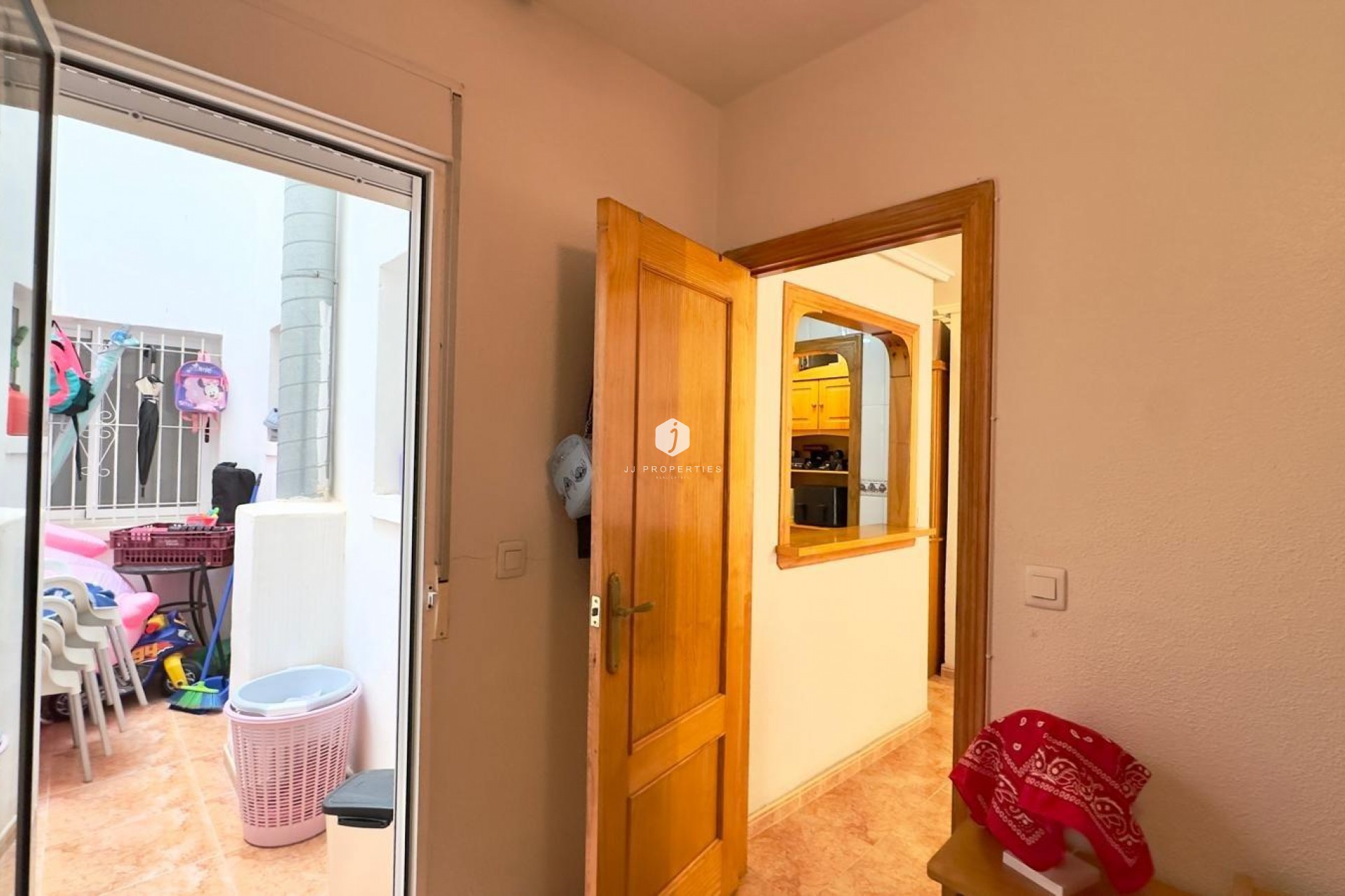 Segunda mano - Apartamento / piso -
Torrevieja - Centro