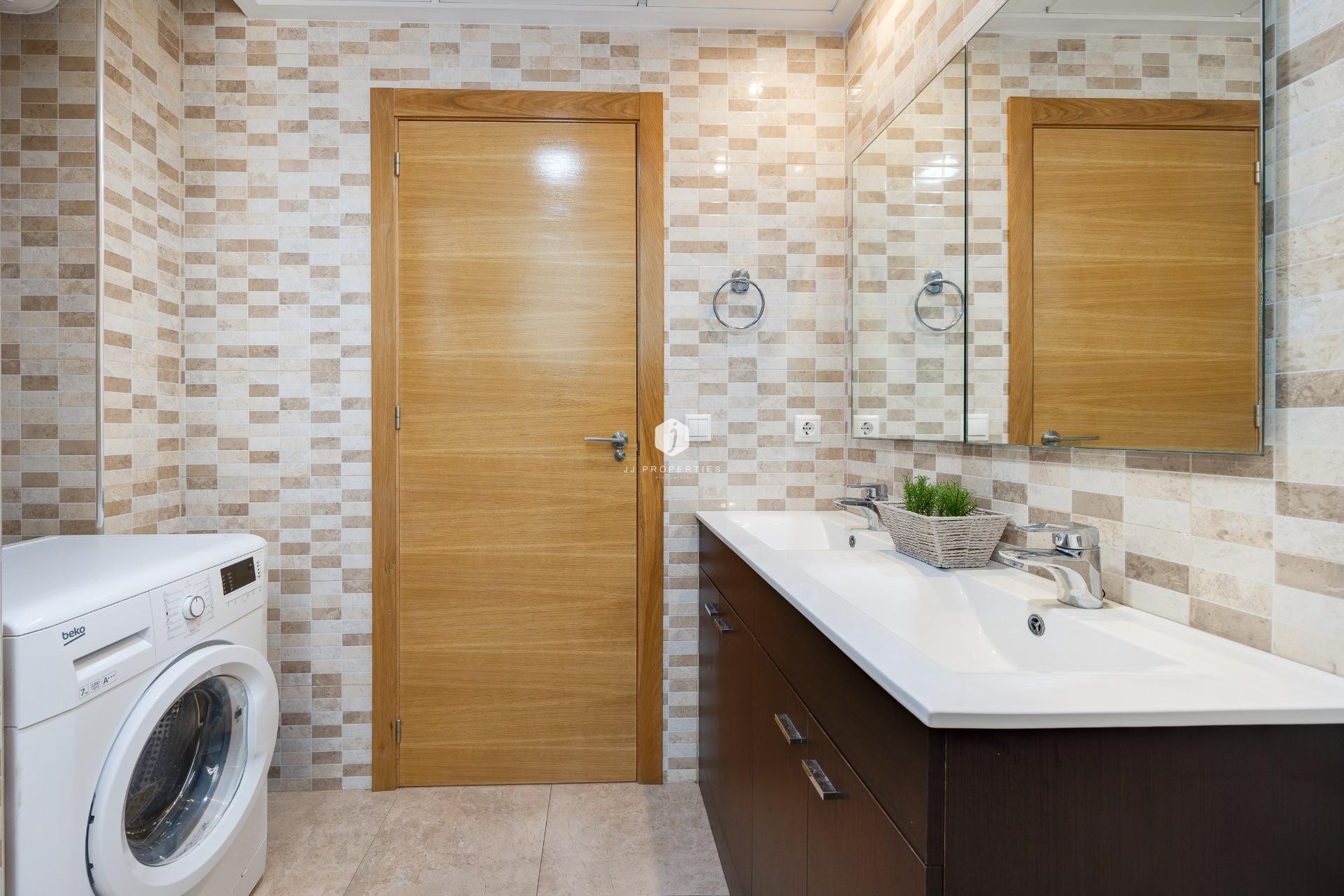 Segunda mano - Apartamento / piso -
Torrevieja - Centro