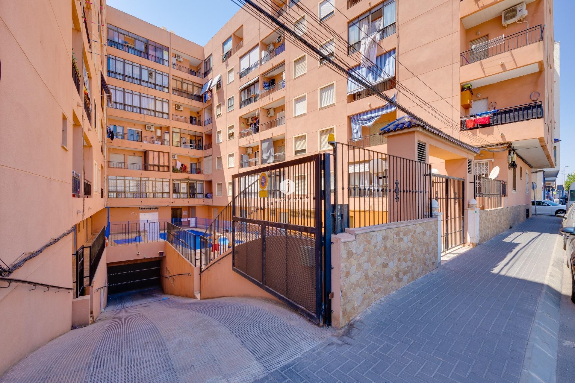Segunda mano - Apartamento / piso -
Torrevieja - Centro