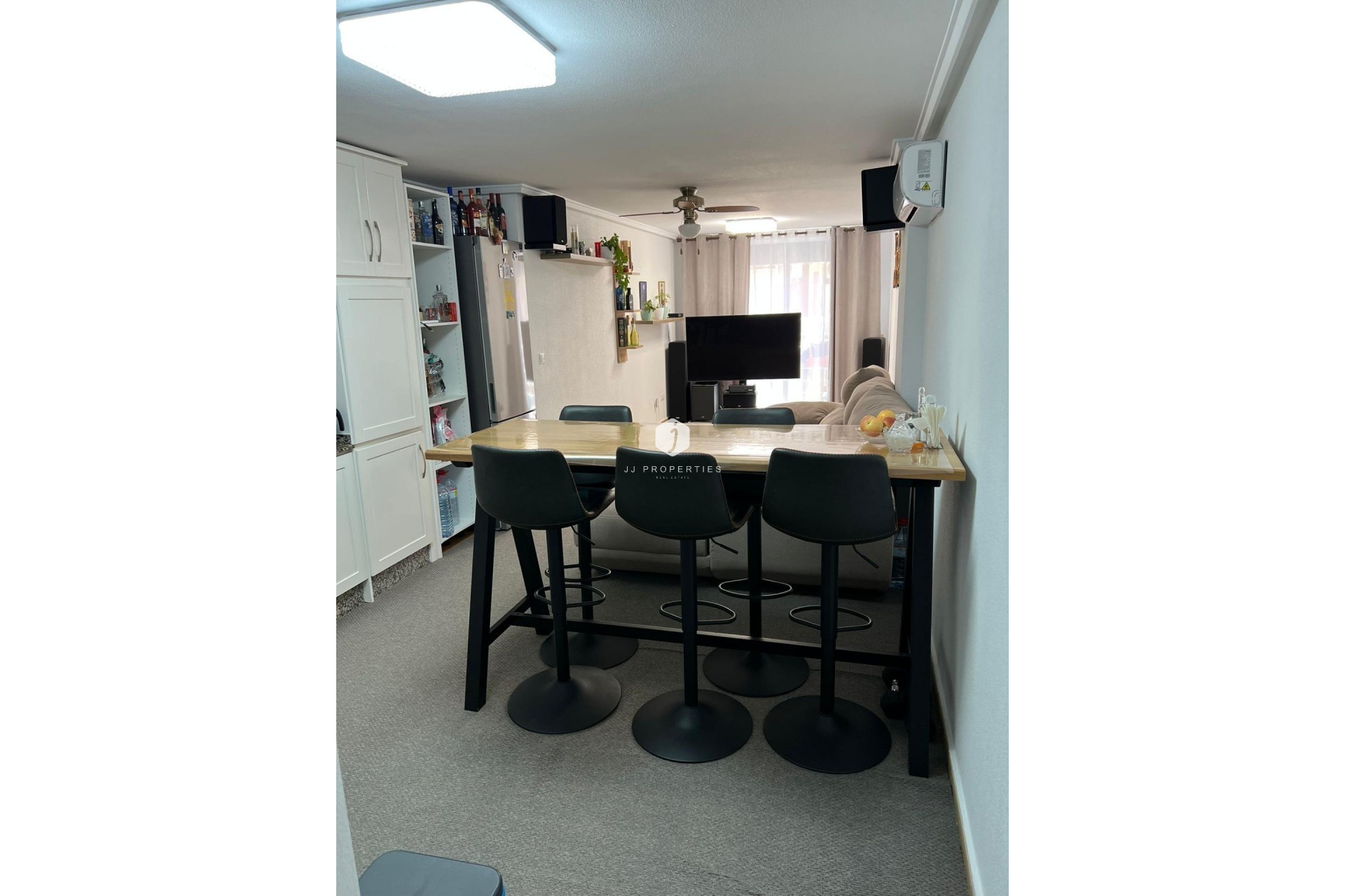 Segunda mano - Apartamento / piso -
Torrevieja - Centro