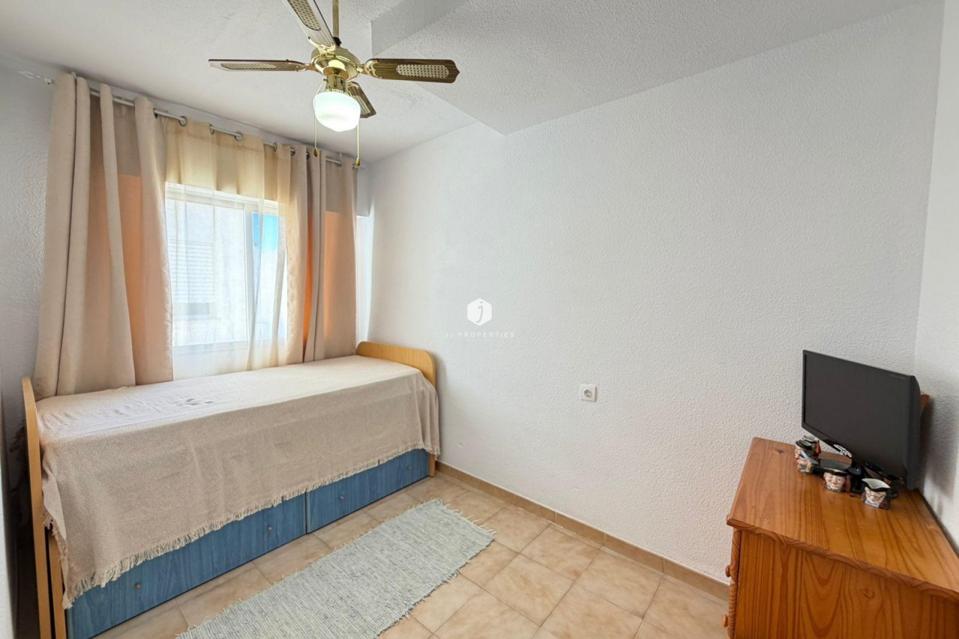 Segunda mano - Apartamento / piso -
Torrevieja - Centro
