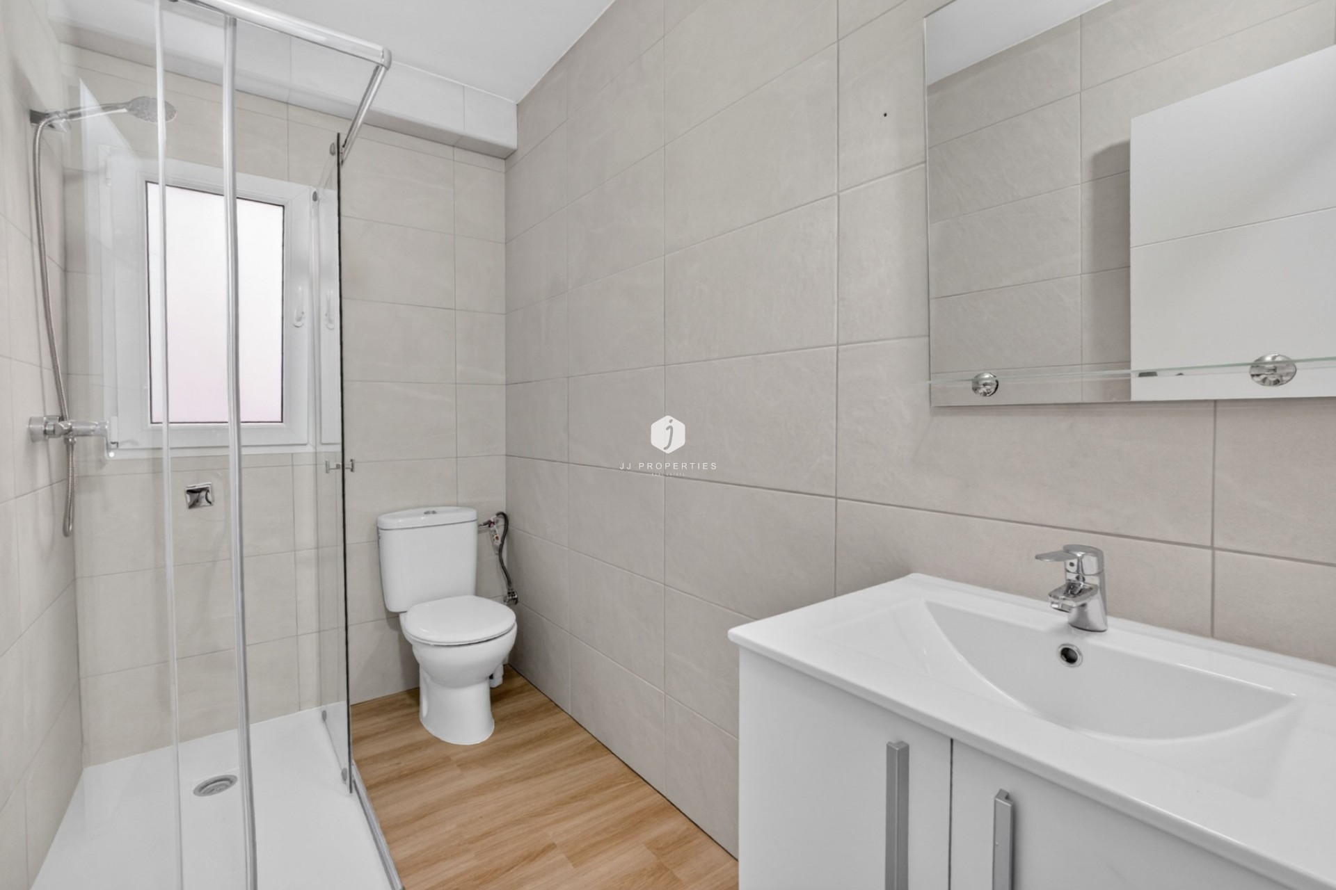 Segunda mano - Apartamento / piso -
Torrevieja - Centro