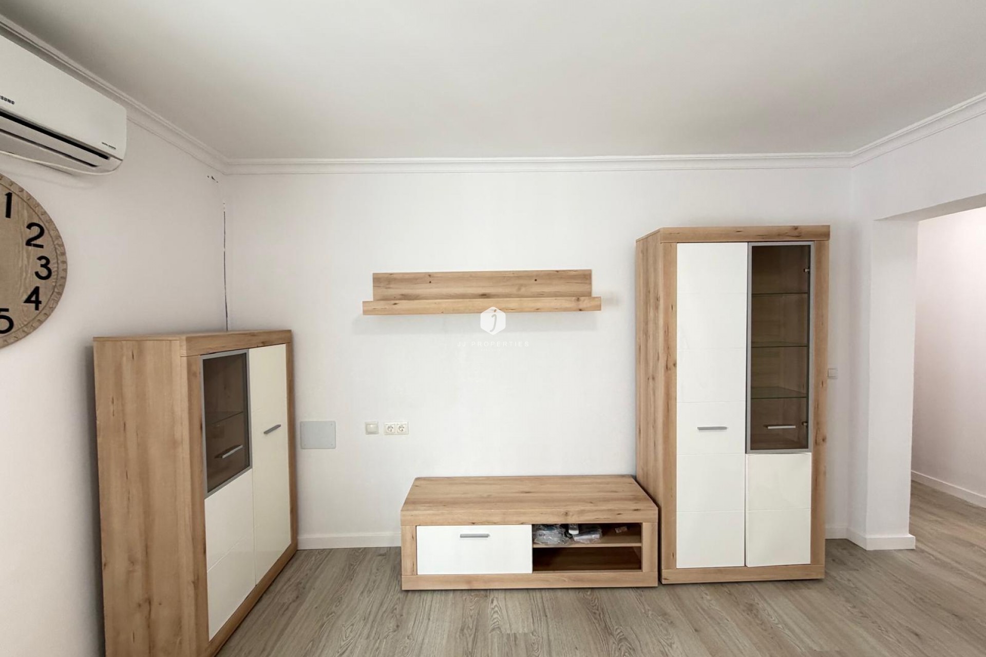 Segunda mano - Apartamento / piso -
Torrevieja - Centro