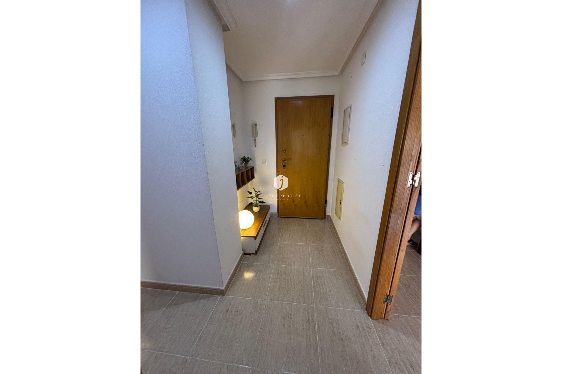 Segunda mano - Apartamento / piso -
Torrevieja - Centro