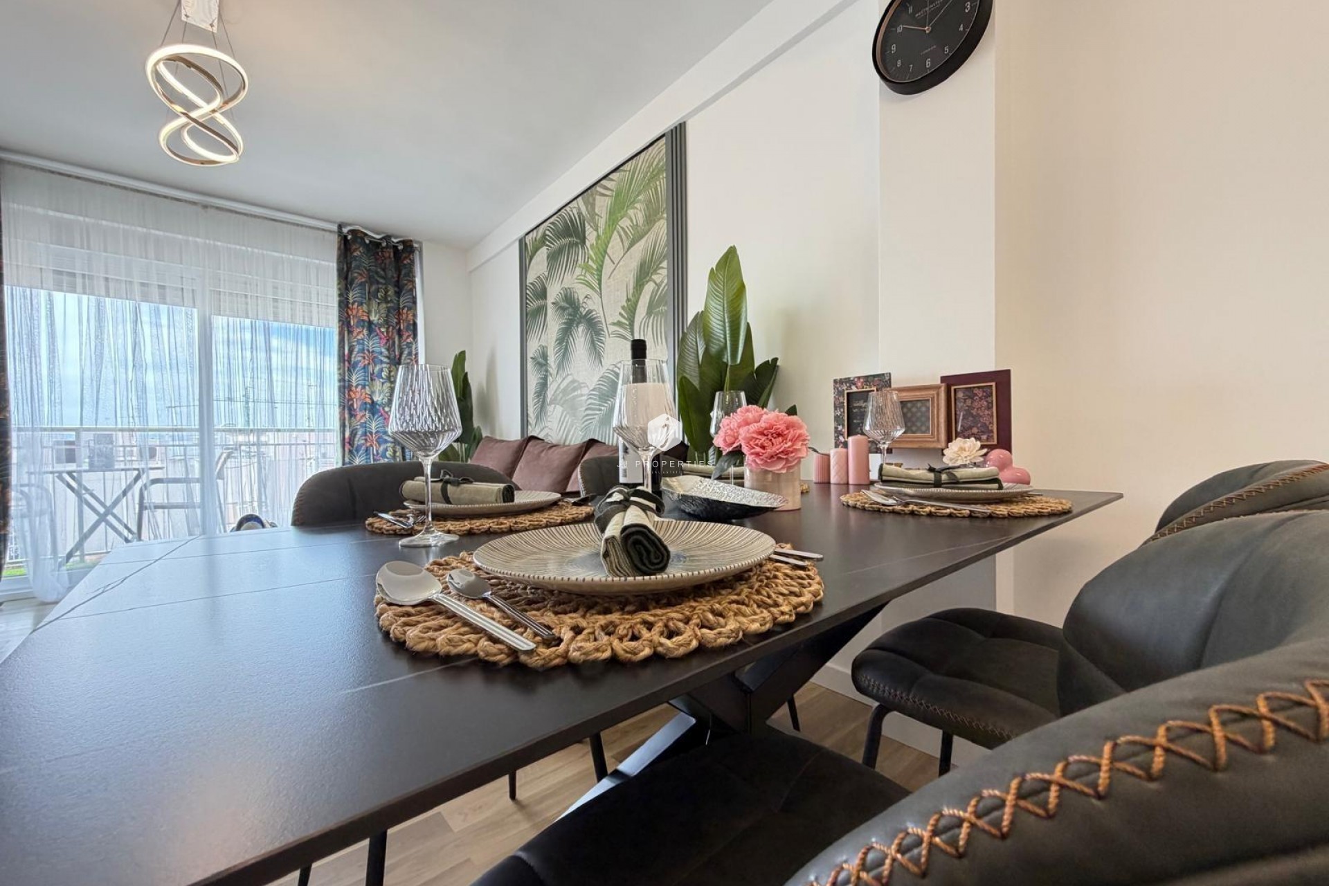 Segunda mano - Apartamento / piso -
Torrevieja - Centro