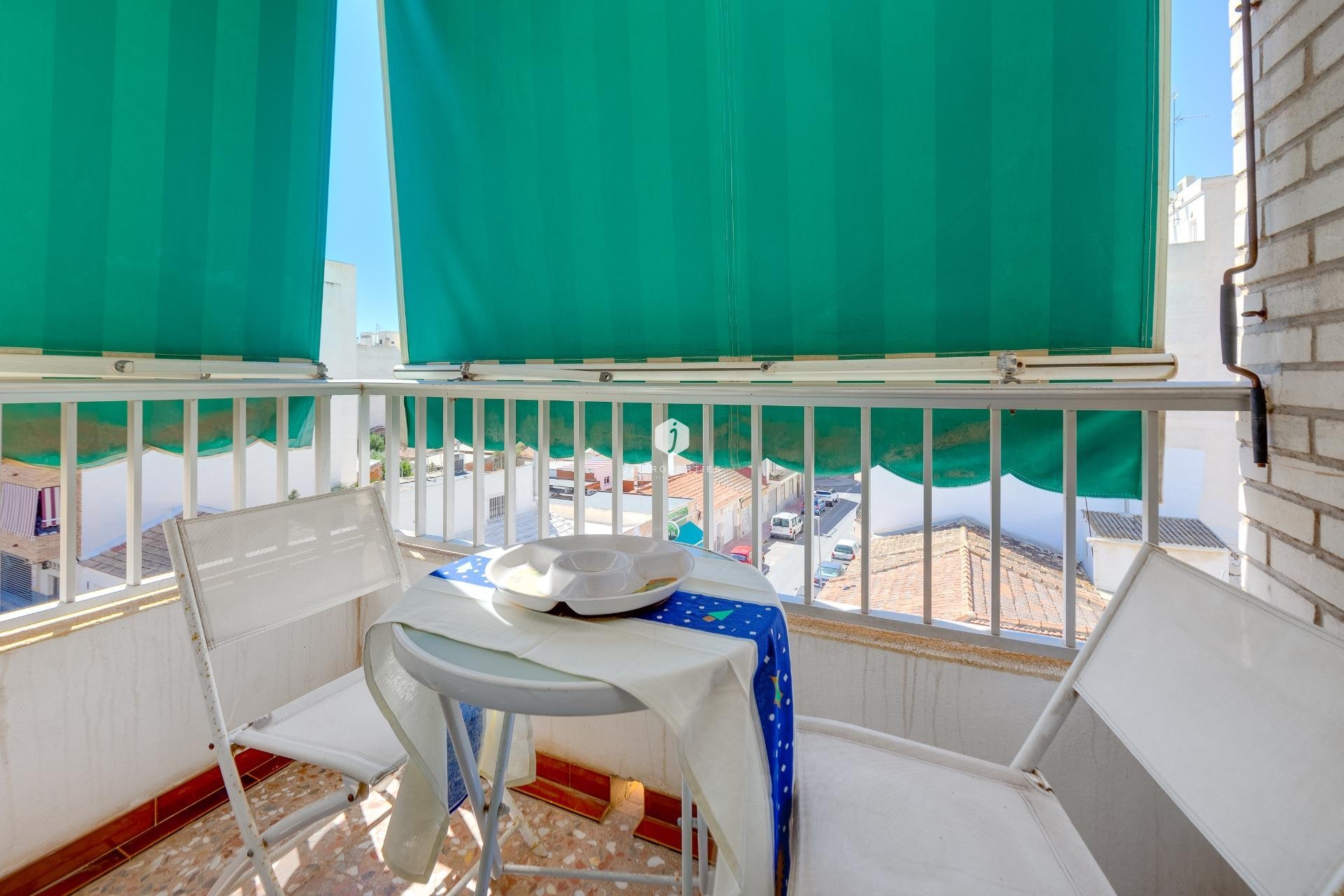 Segunda mano - Apartamento / piso -
Torrevieja - Centro