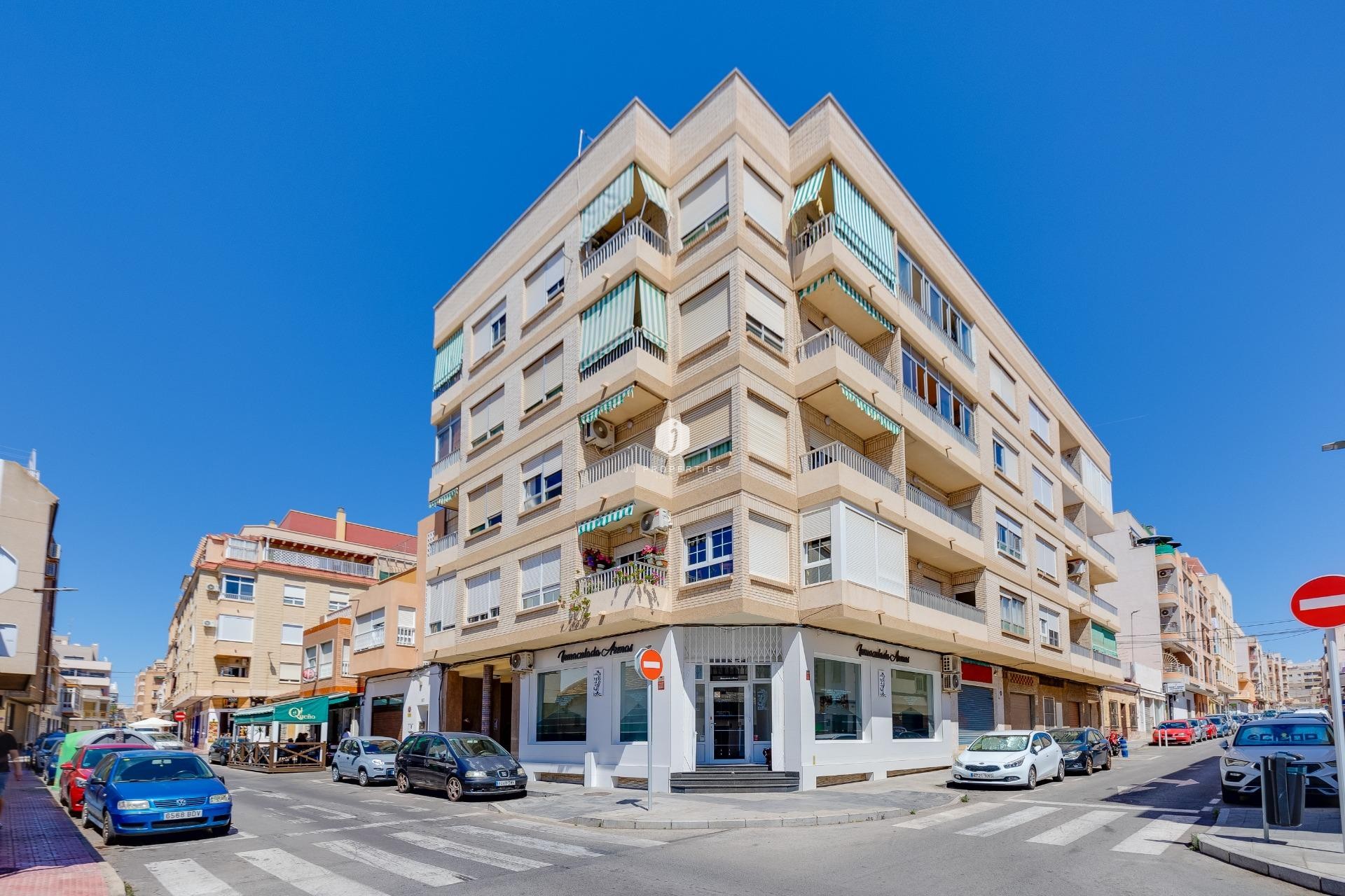 Segunda mano - Apartamento / piso -
Torrevieja - Centro