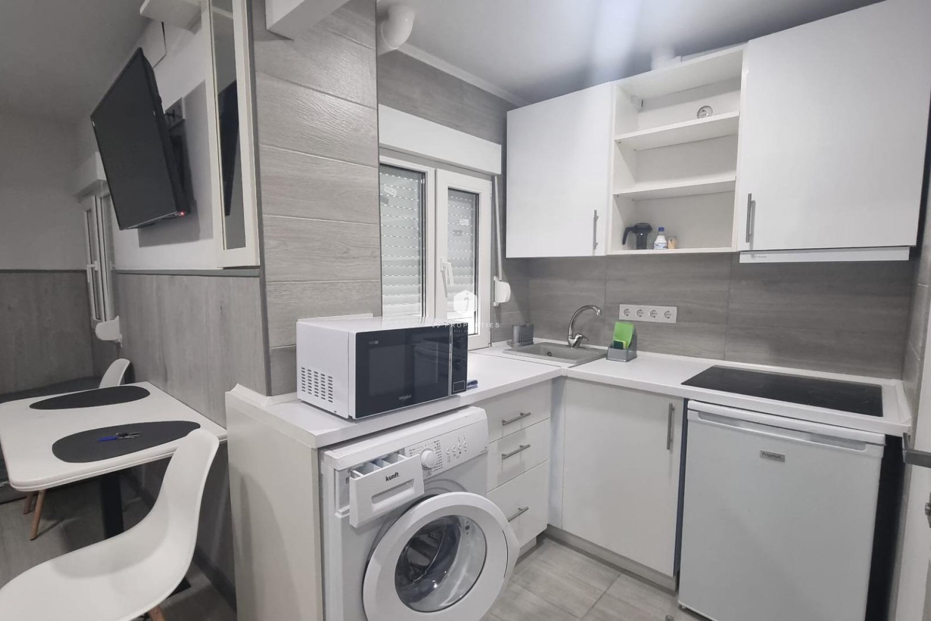 Segunda mano - Apartamento / piso -
Torrevieja - Centro