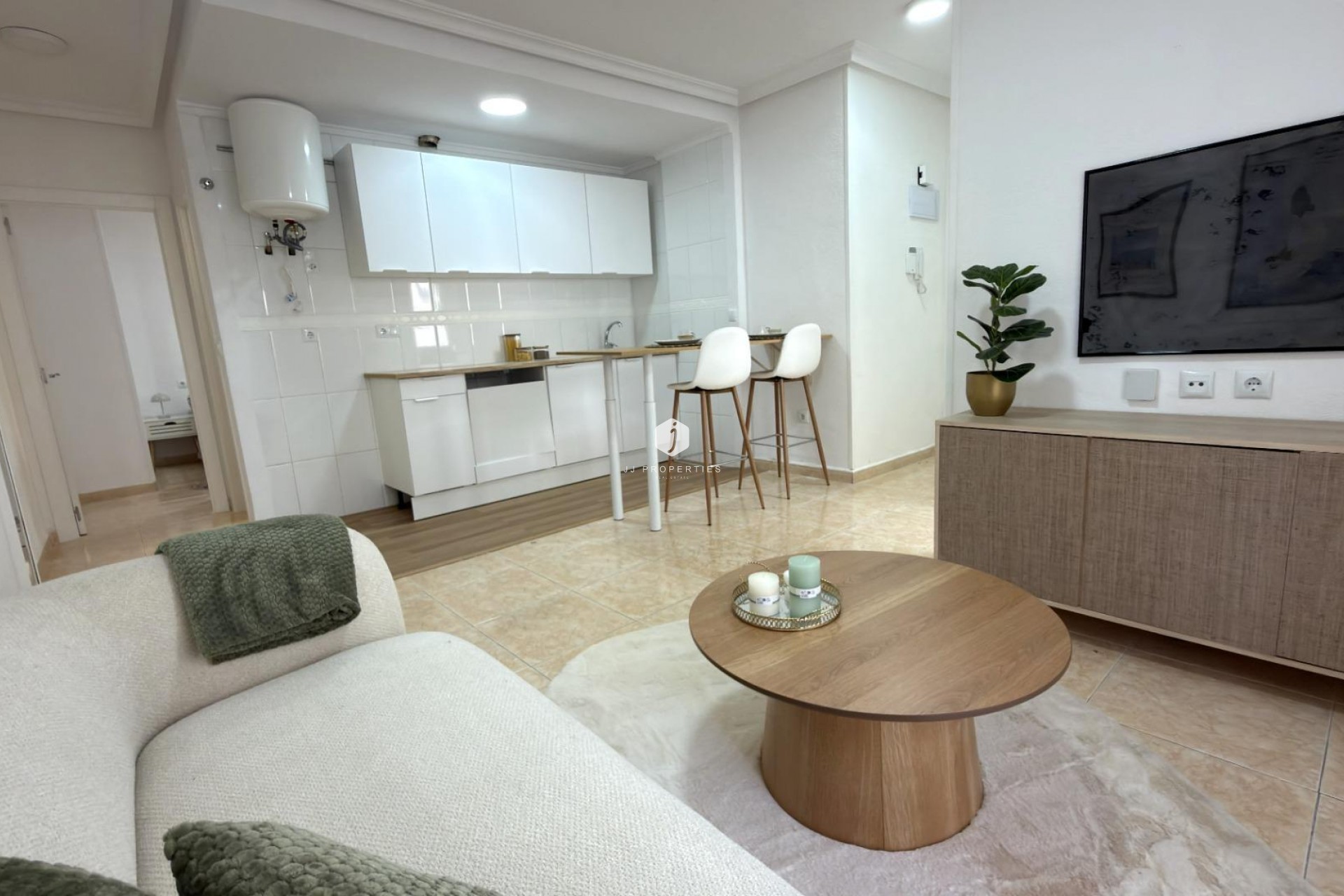 Segunda mano - Apartamento / piso -
Torrevieja - Centro
