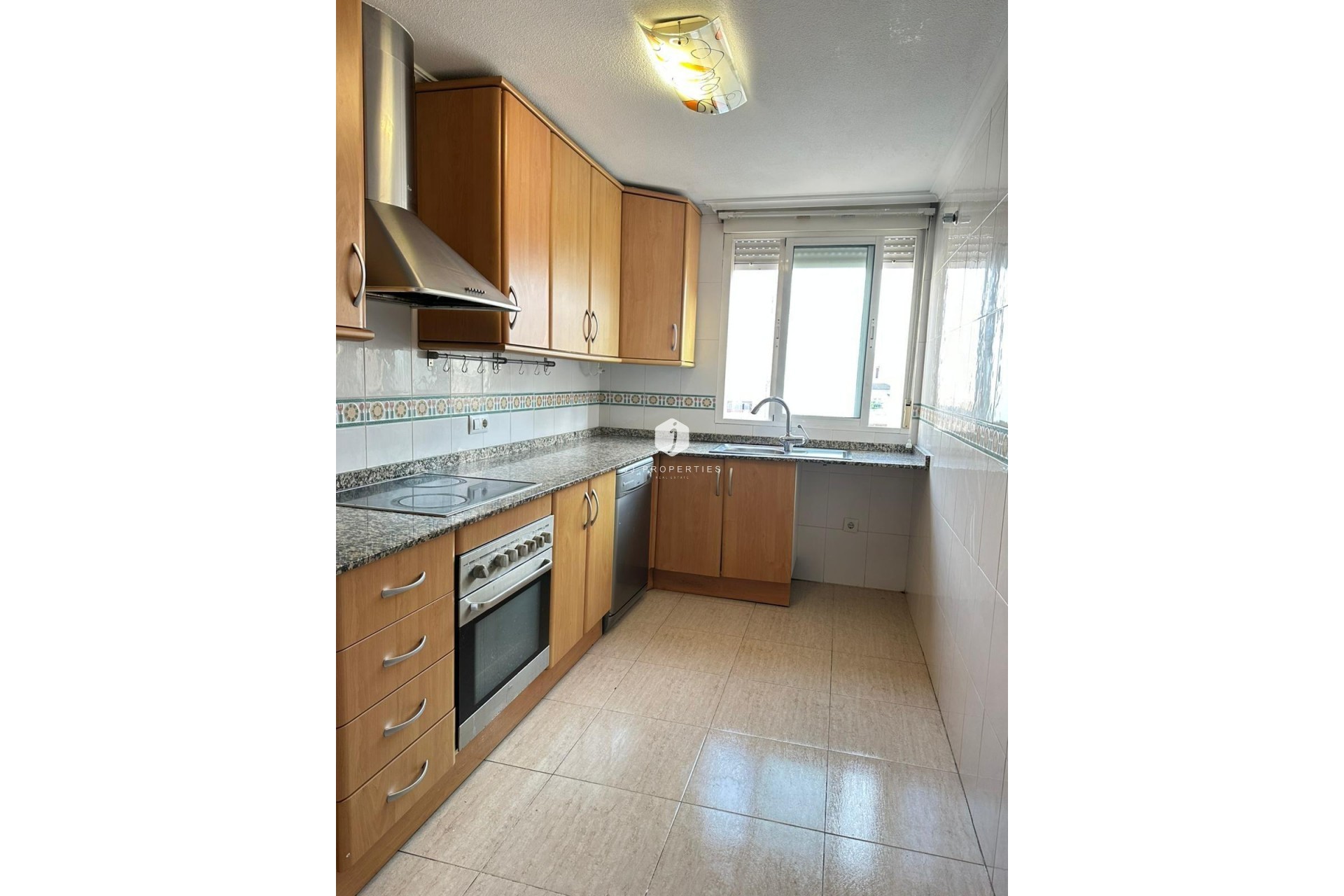 Segunda mano - Apartamento / piso -
Torrevieja - Centro