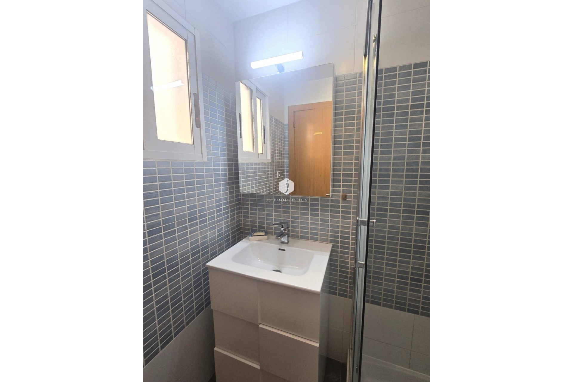 Segunda mano - Apartamento / piso -
Torrevieja - Centro