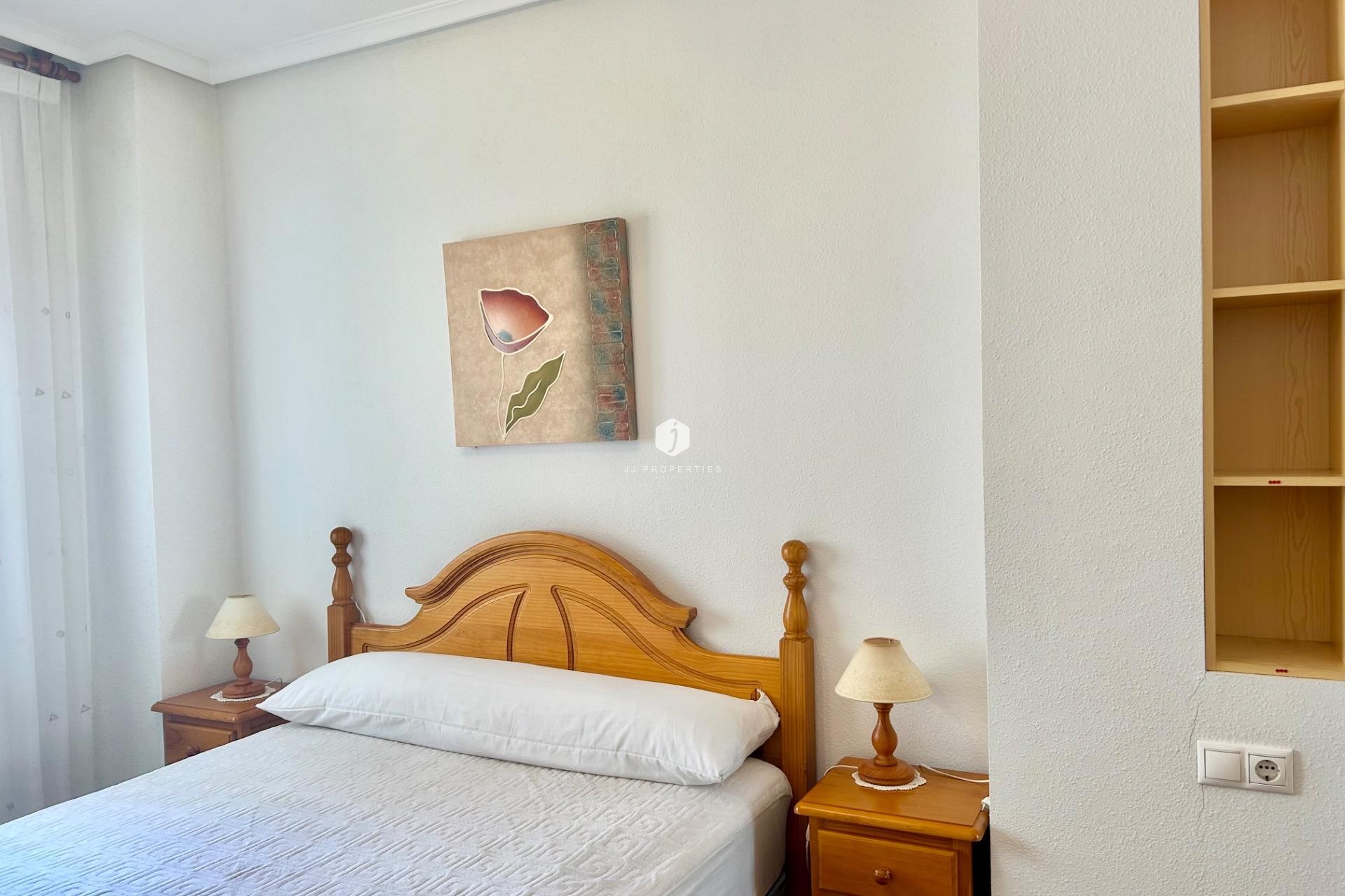 Segunda mano - Apartamento / piso -
Torrevieja - Centro