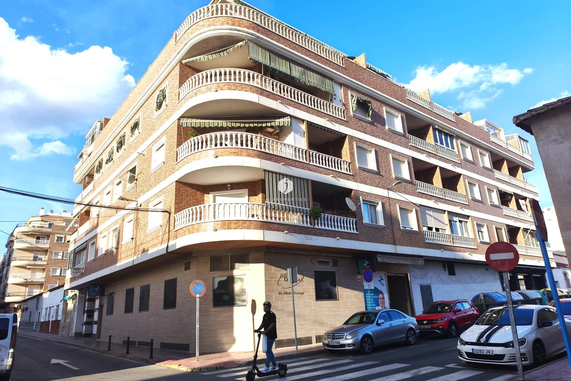 Segunda mano - Apartamento / piso -
Torrevieja - Centro