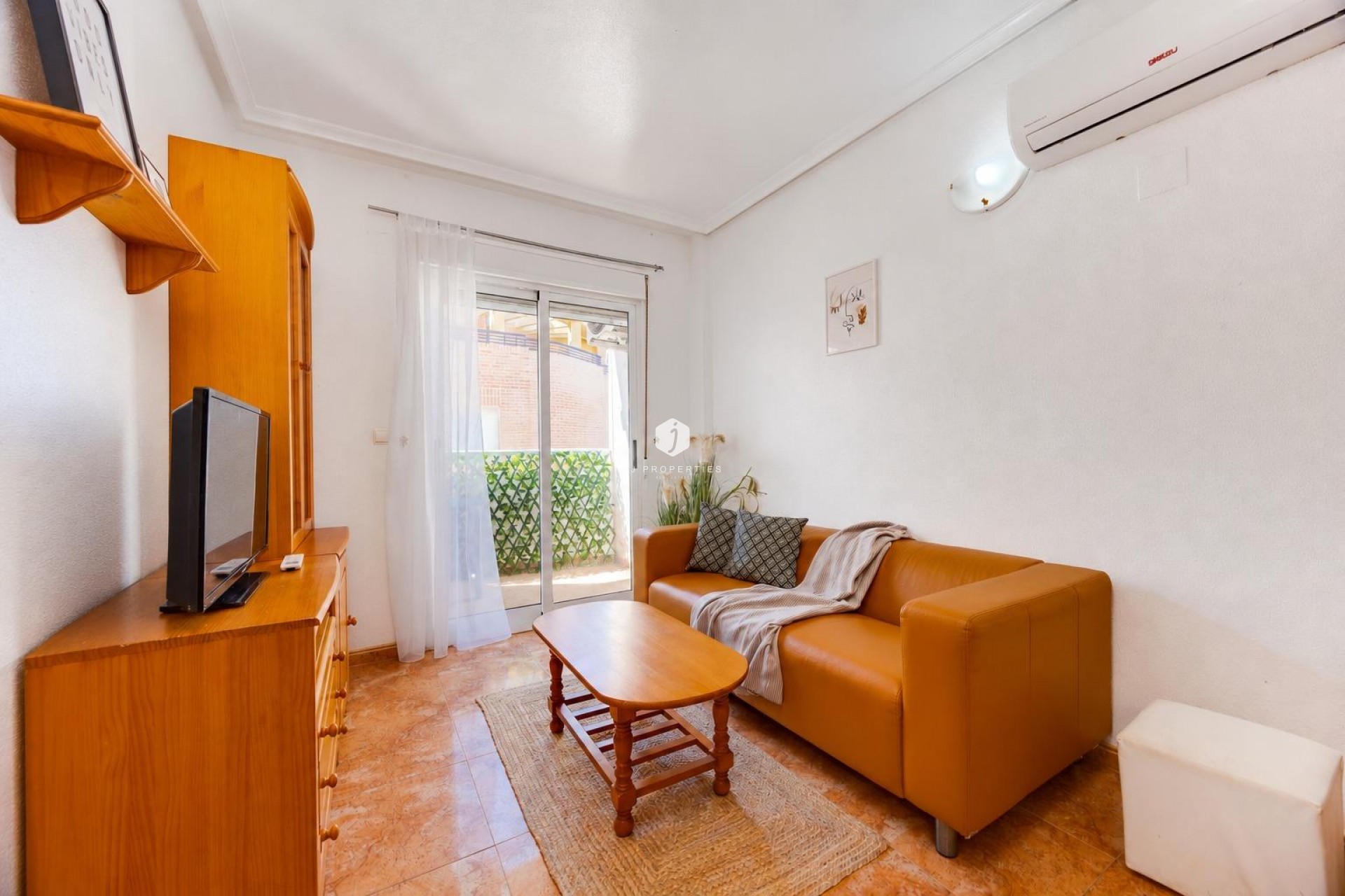Segunda mano - Apartamento / piso -
Torrevieja - Centro