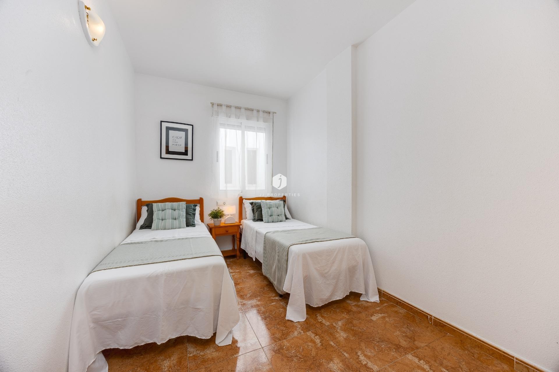 Segunda mano - Apartamento / piso -
Torrevieja - Centro