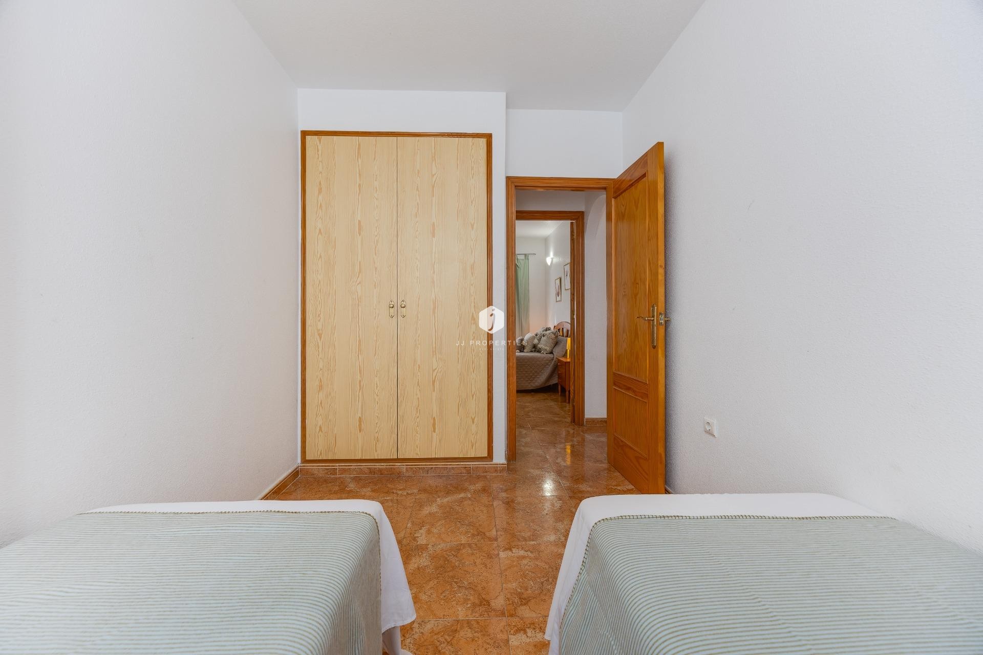 Segunda mano - Apartamento / piso -
Torrevieja - Centro
