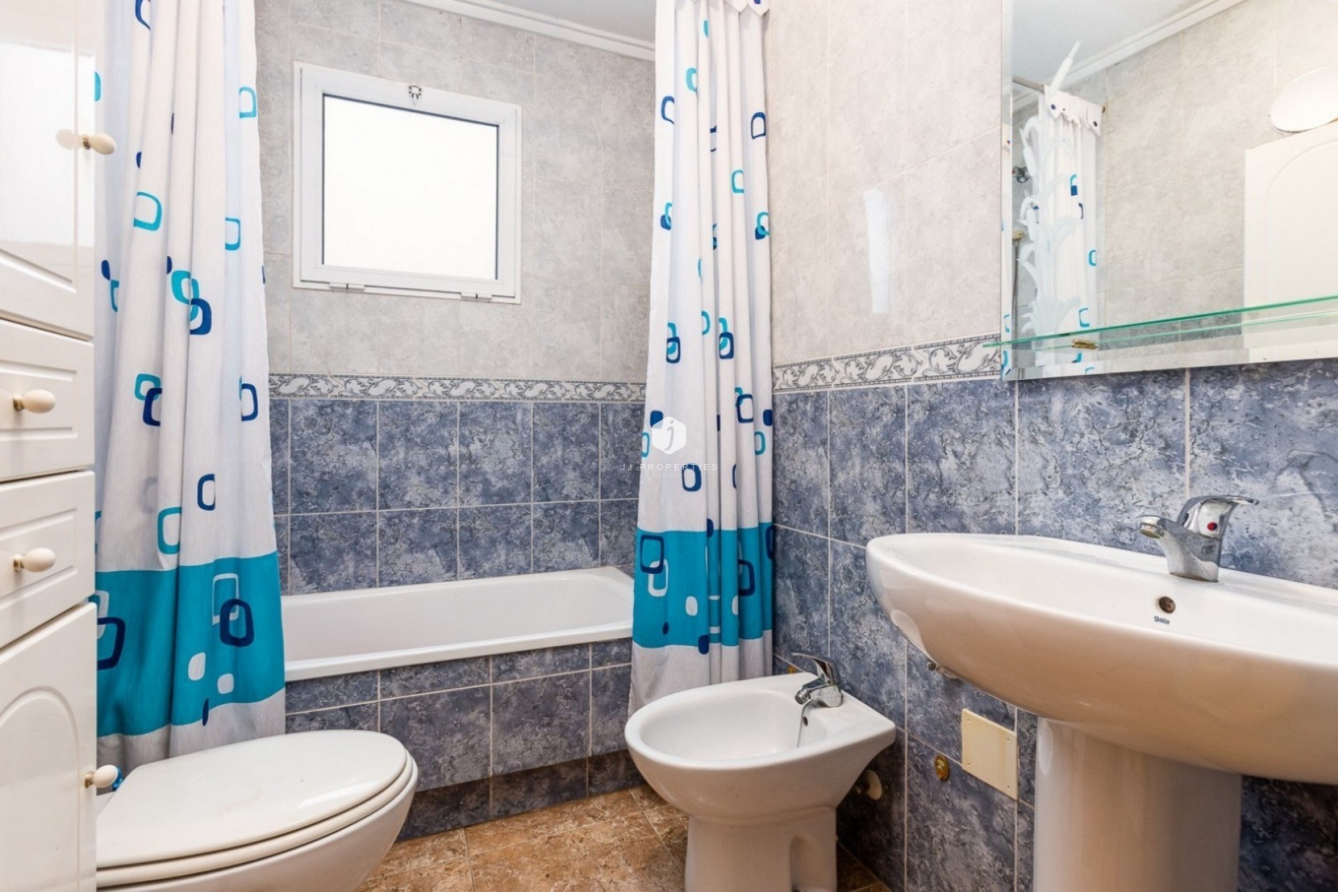 Segunda mano - Apartamento / piso -
Torrevieja - Costa Blanca