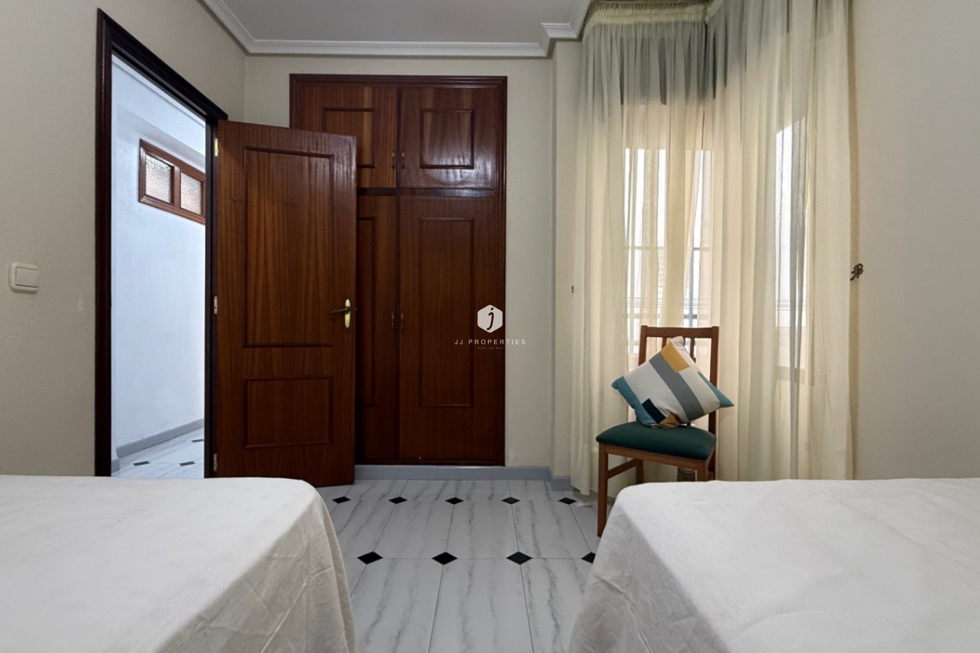 Segunda mano - Apartamento / piso -
Torrevieja - Costa Blanca