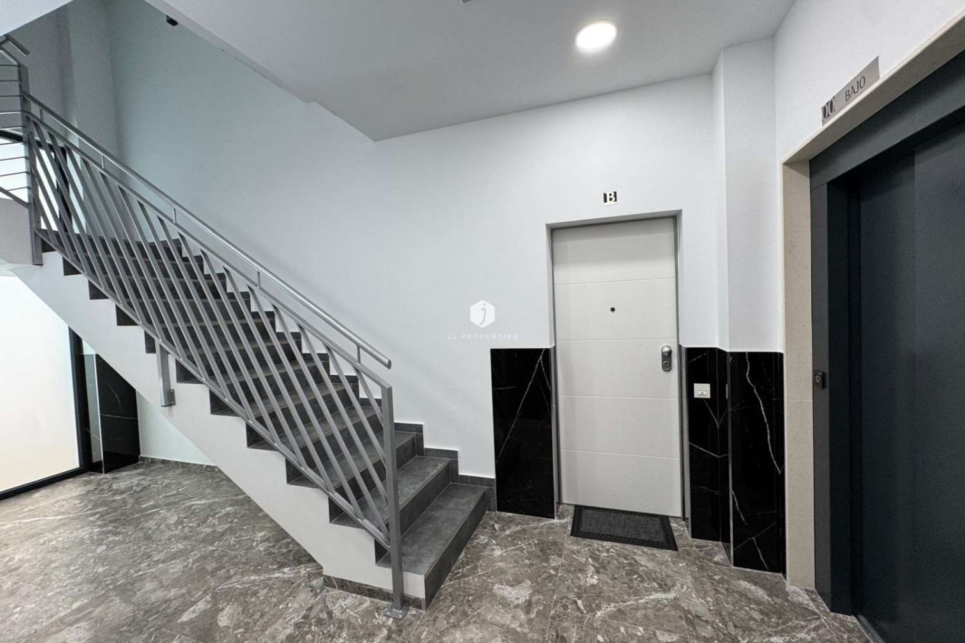 Segunda mano - Apartamento / piso -
Torrevieja - Costa Blanca