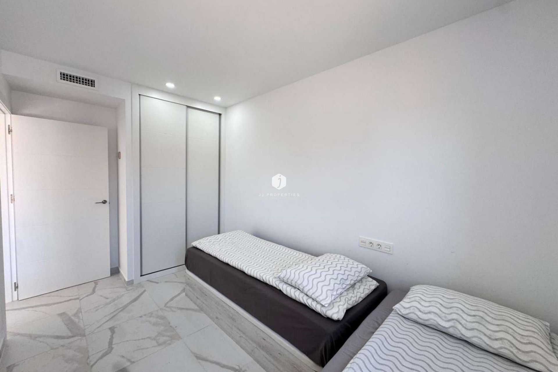 Segunda mano - Apartamento / piso -
Torrevieja - Costa Blanca