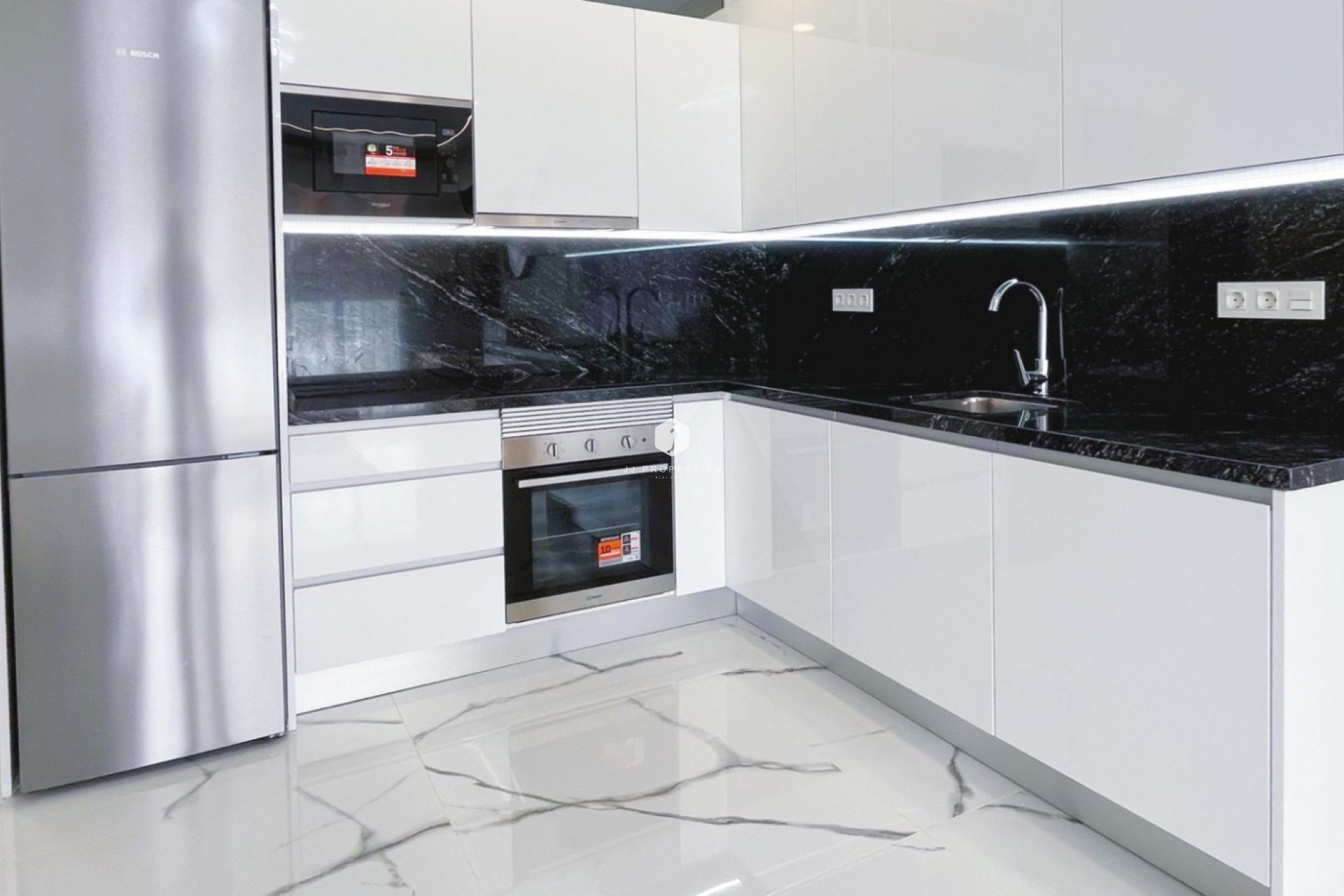 Segunda mano - Apartamento / piso -
Torrevieja - Costa Blanca