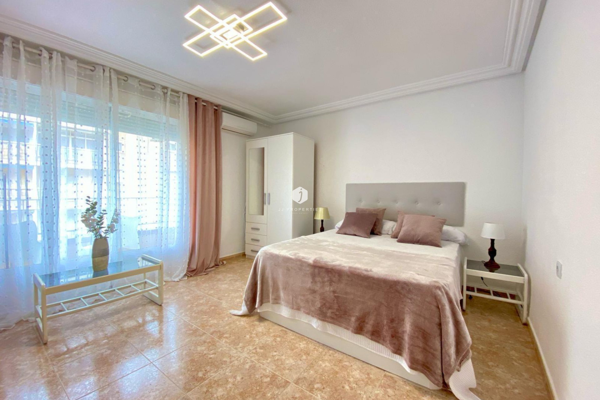 Segunda mano - Apartamento / piso -
Torrevieja - Costa Blanca