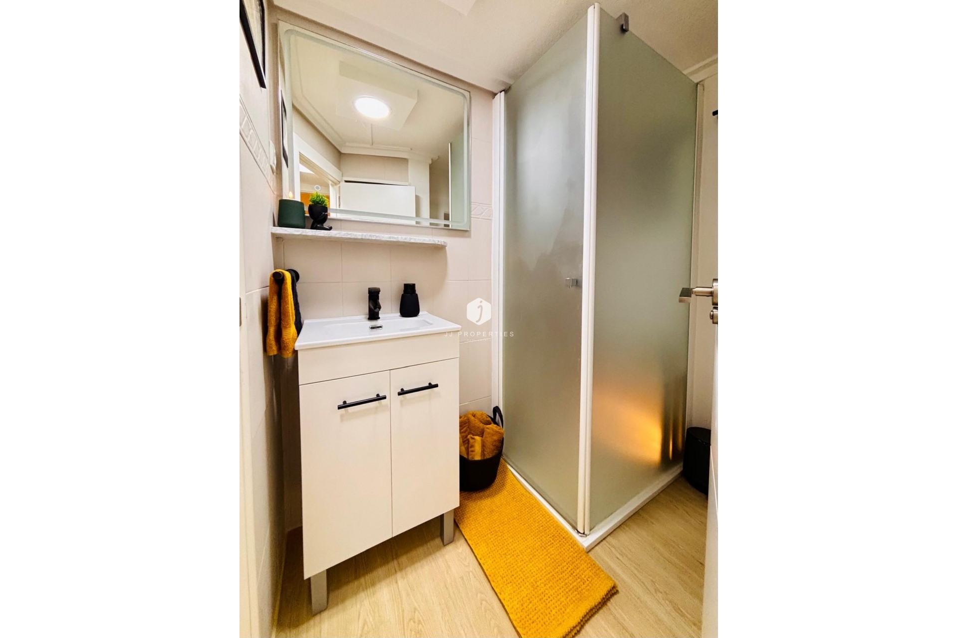 Segunda mano - Apartamento / piso -
Torrevieja - Costa Blanca