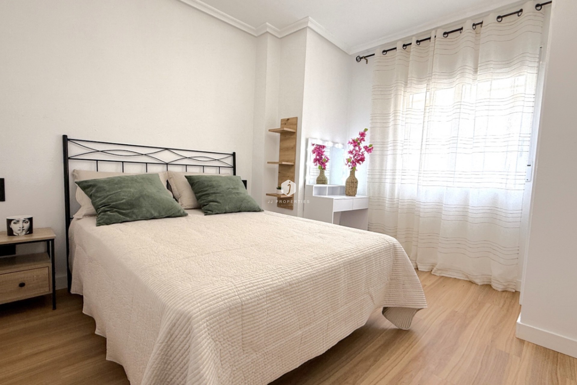 Segunda mano - Apartamento / piso -
Torrevieja - Costa Blanca