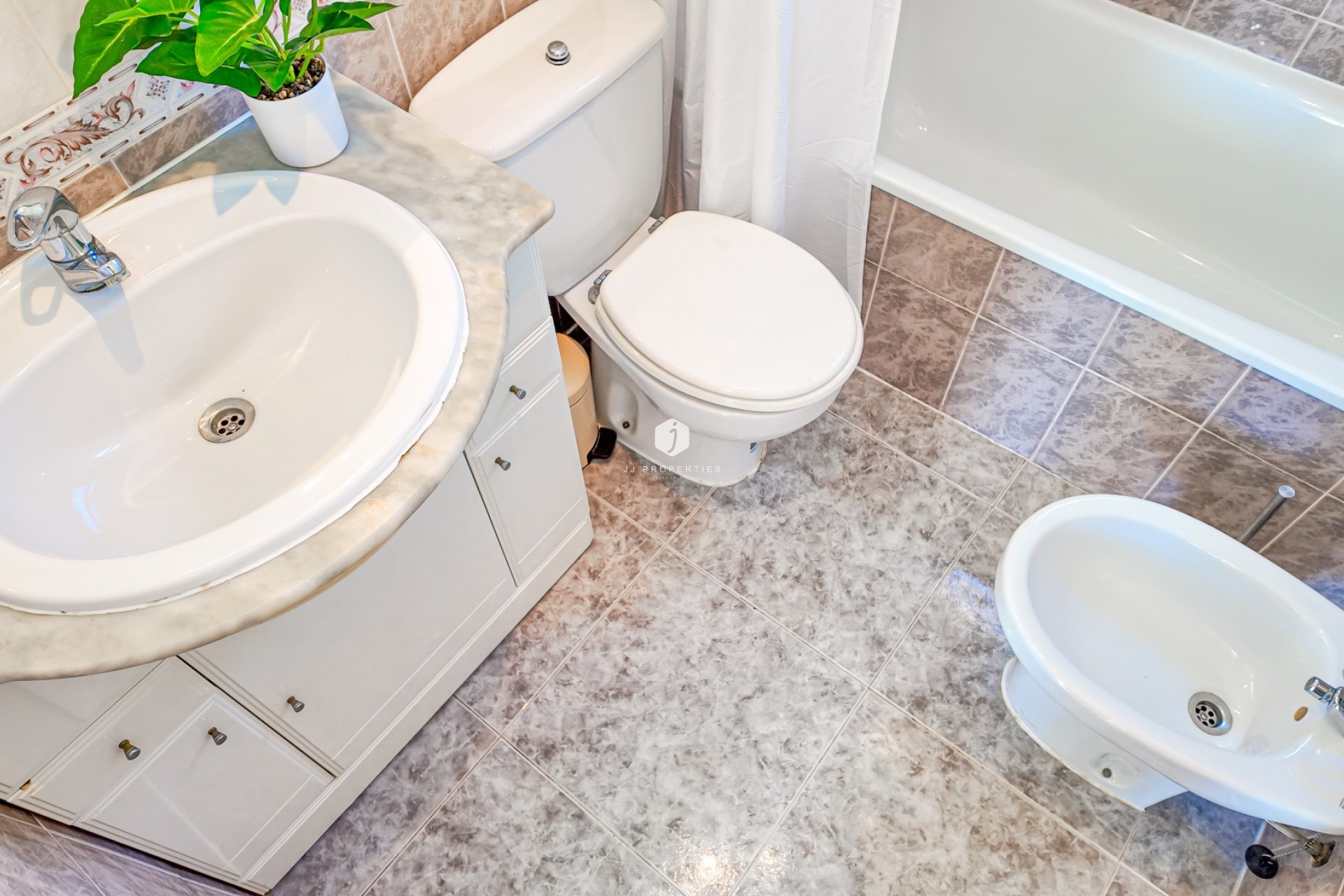 Segunda mano - Apartamento / piso -
Torrevieja - Costa Blanca