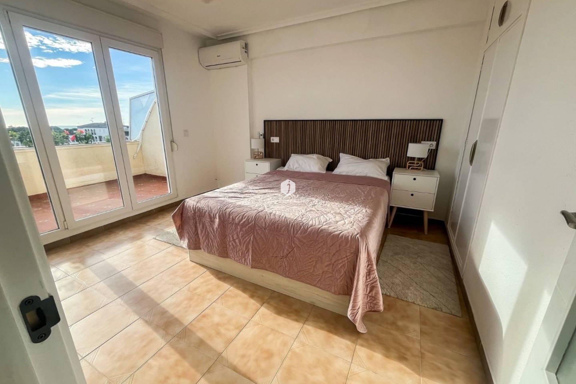 Segunda mano - Apartamento / piso -
Torrevieja - Costa Blanca