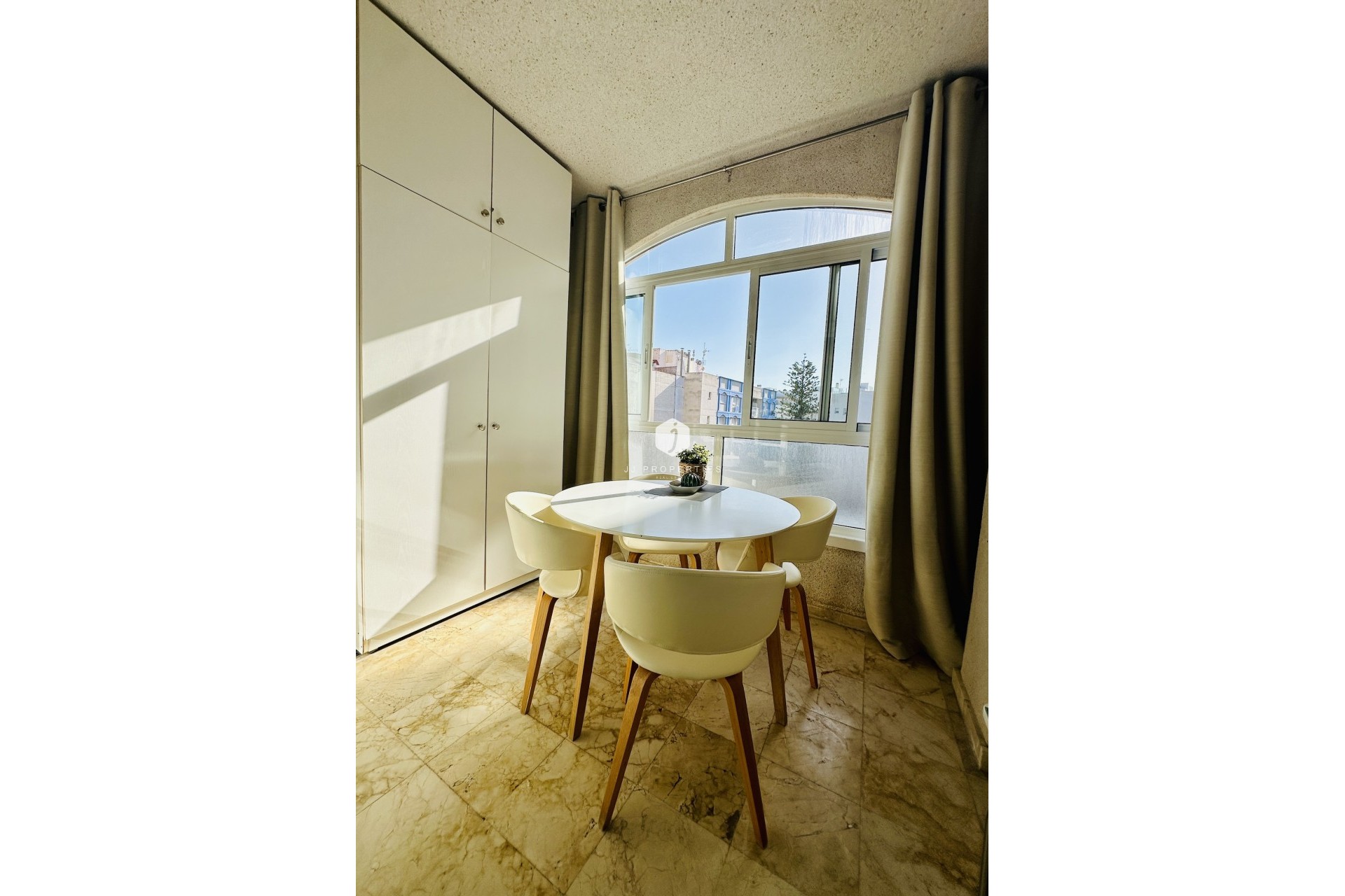 Segunda mano - Apartamento / piso -
Torrevieja - Costa Blanca