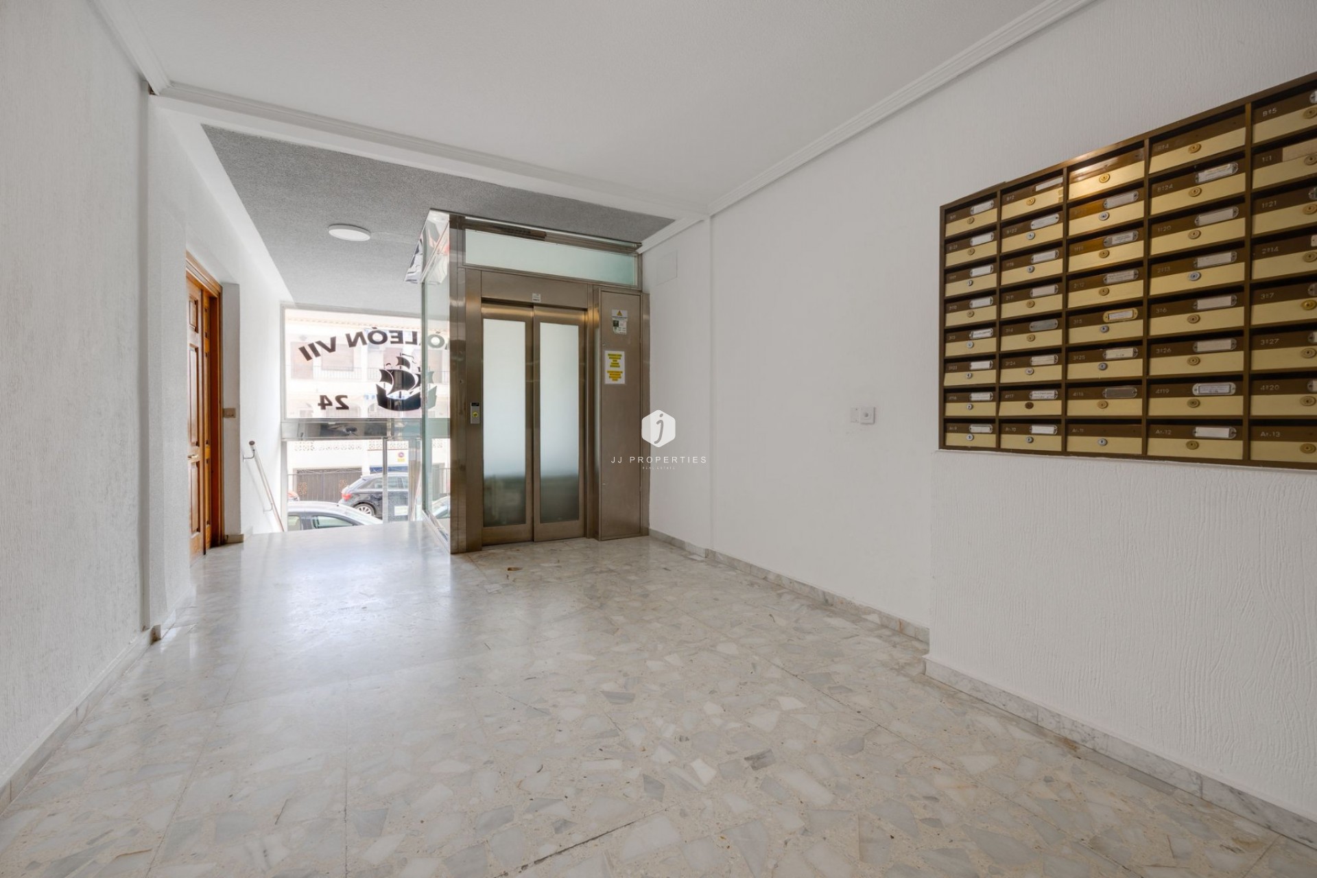 Segunda mano - Apartamento / piso -
Torrevieja - Costa Blanca