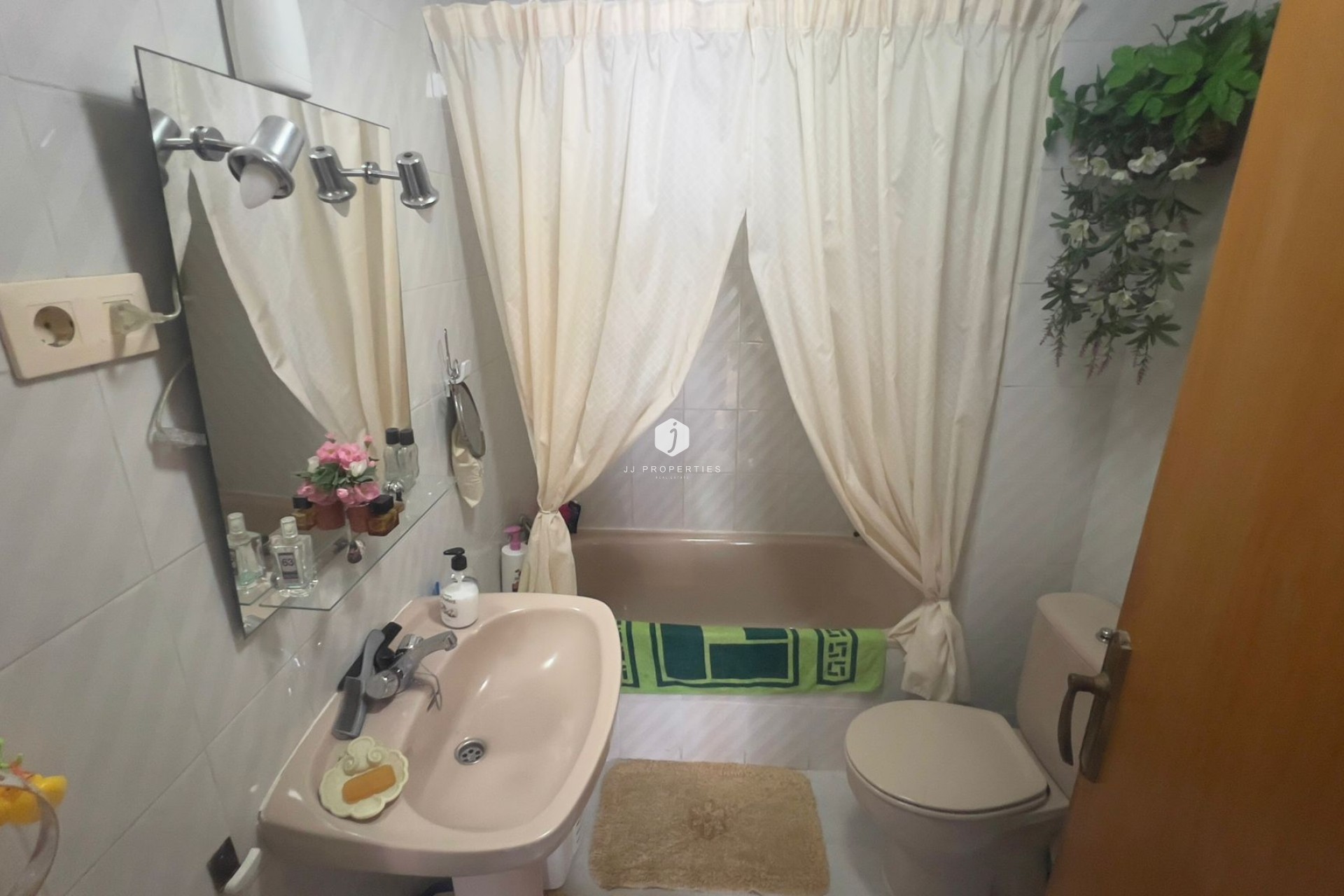 Segunda mano - Apartamento / piso -
Torrevieja - Costa Blanca