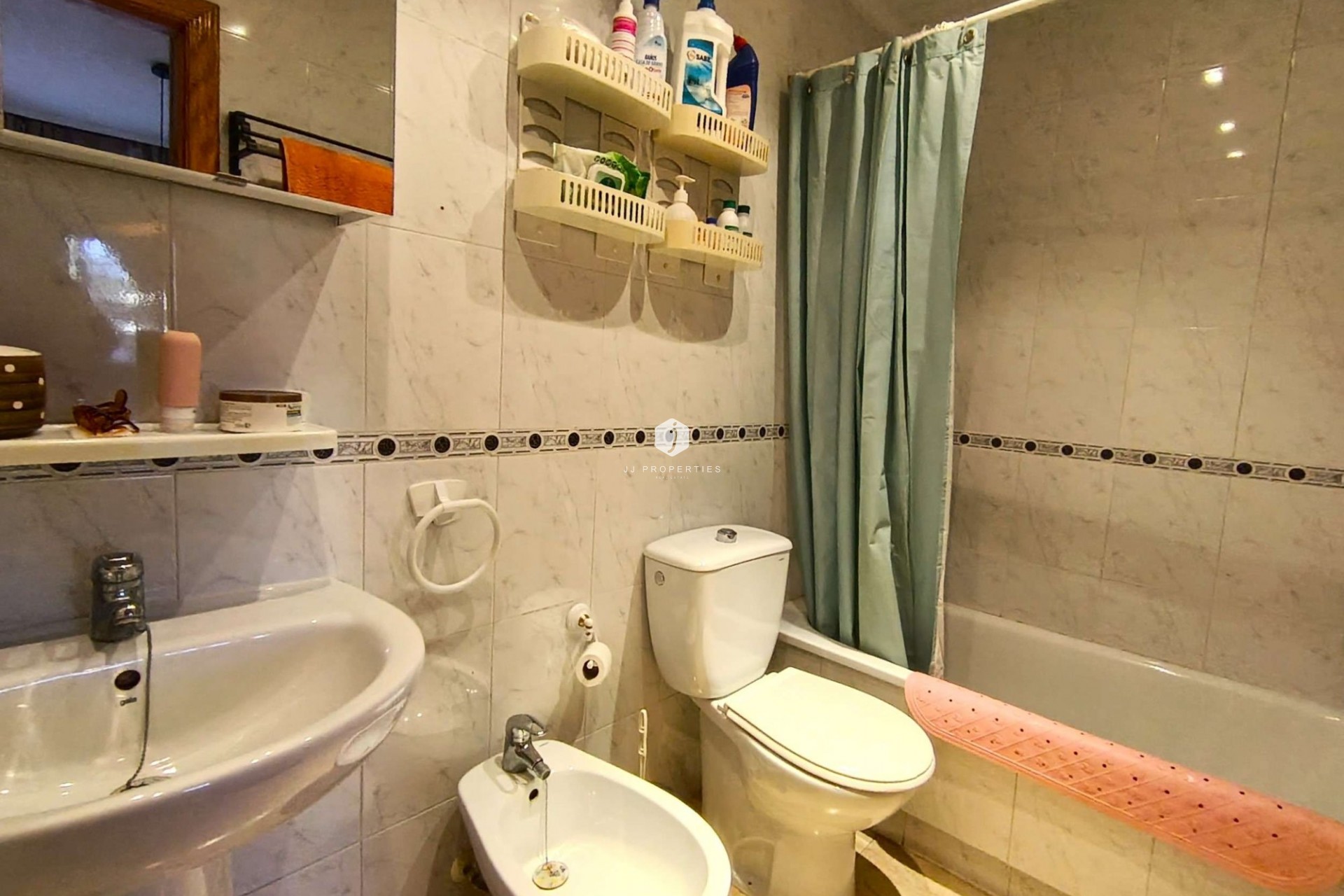 Segunda mano - Apartamento / piso -
Torrevieja - Costa Blanca