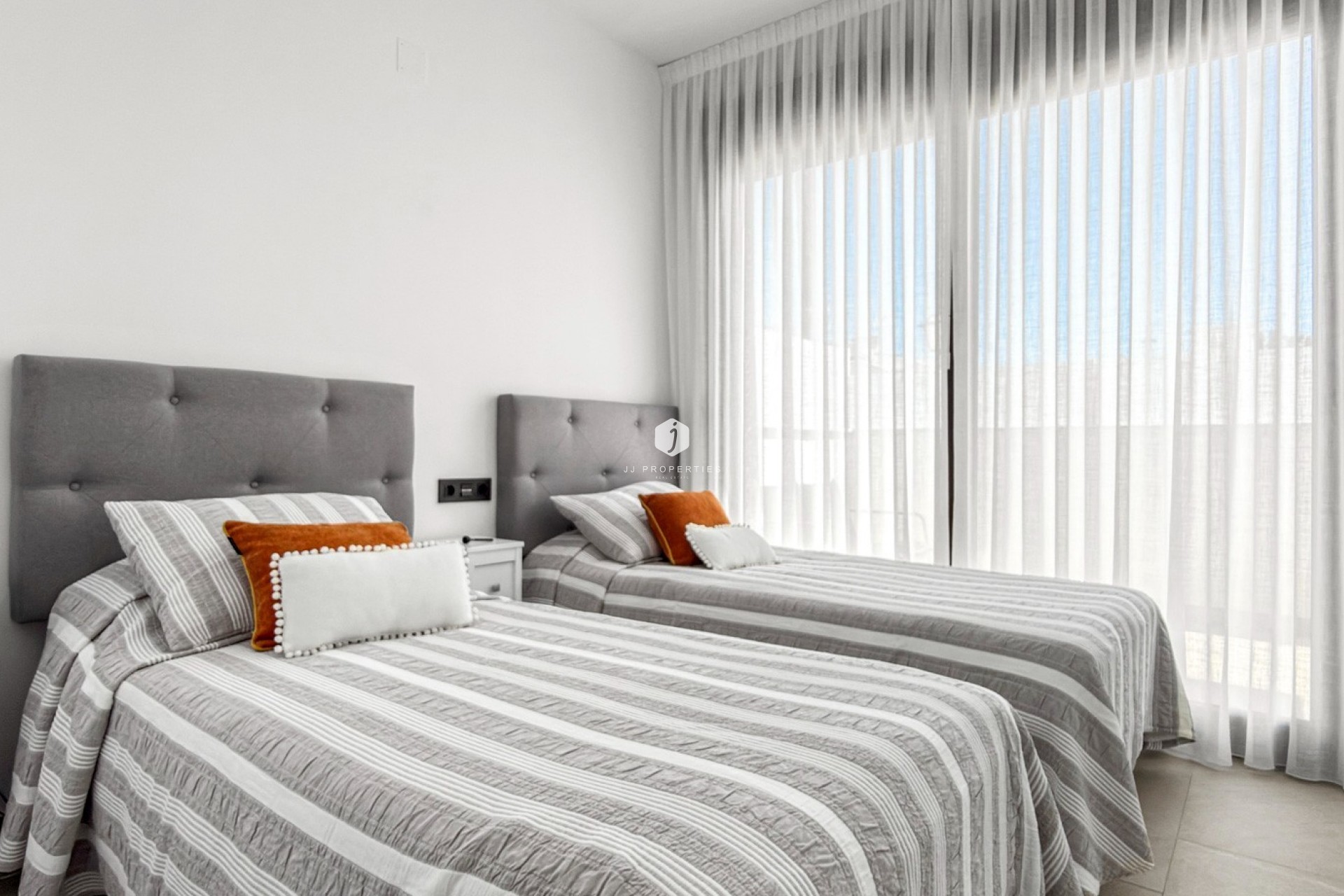 Segunda mano - Apartamento / piso -
Torrevieja - Costa Blanca