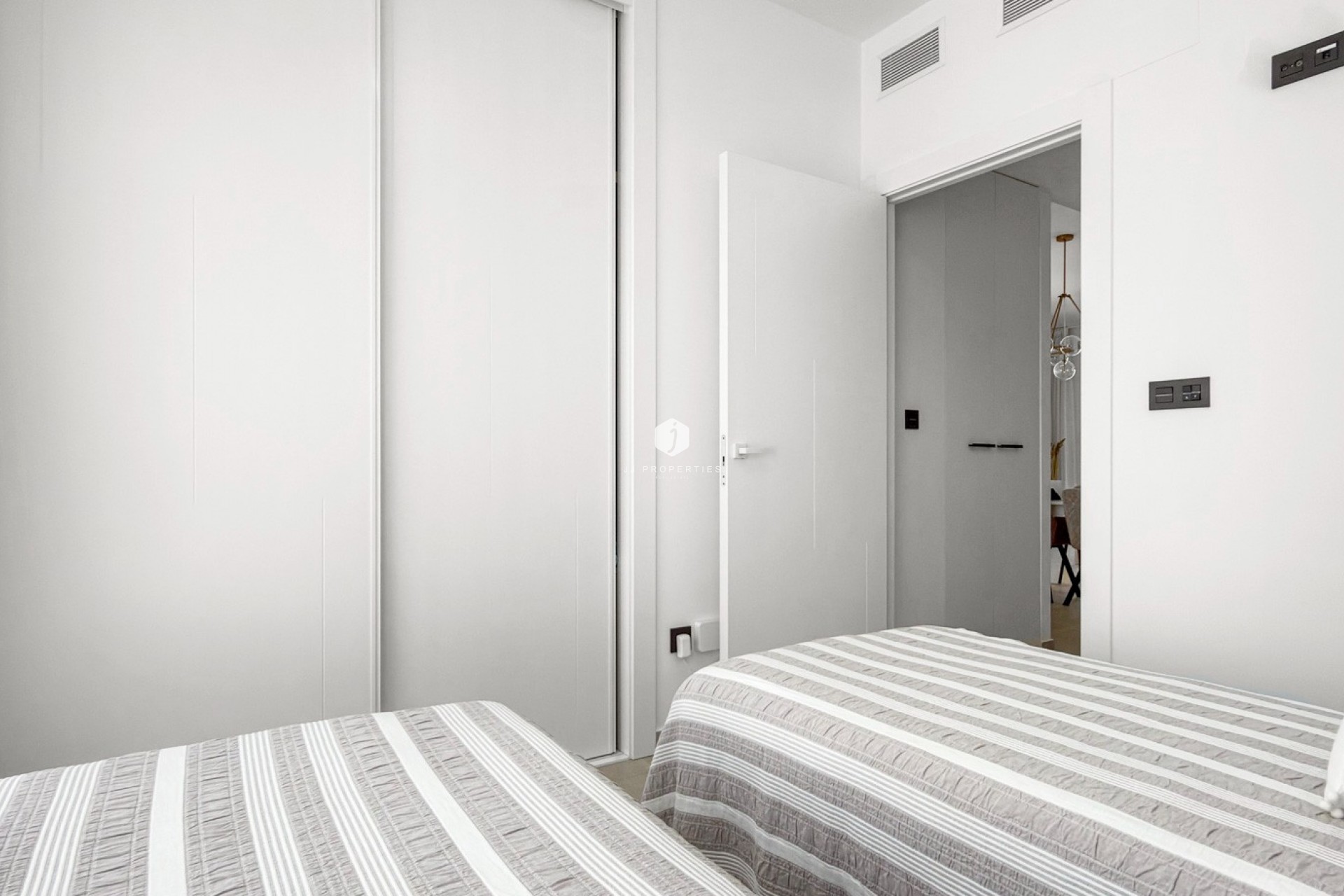 Segunda mano - Apartamento / piso -
Torrevieja - Costa Blanca