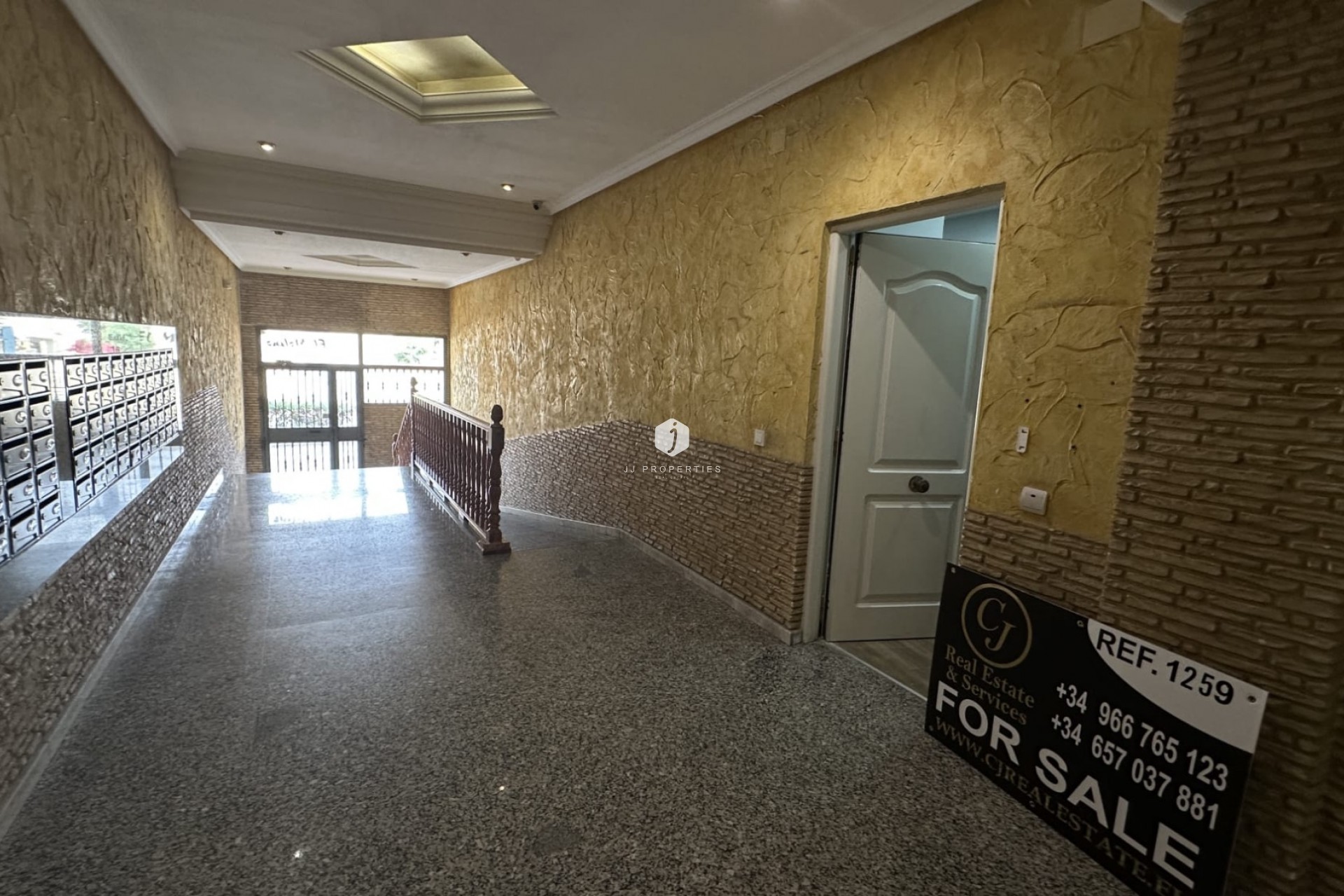 Segunda mano - Apartamento / piso -
Torrevieja - Costa Blanca