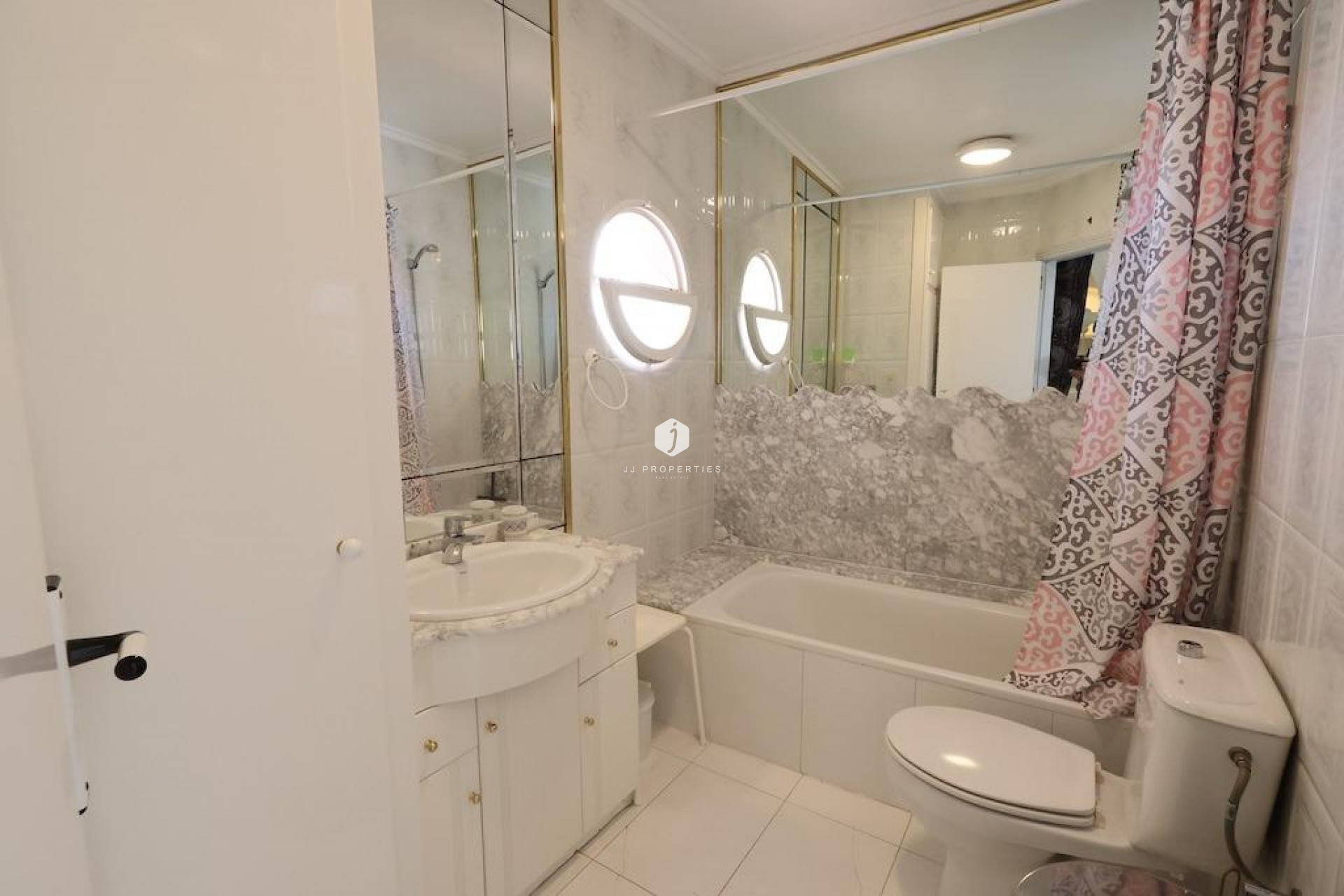 Segunda mano - Apartamento / piso -
Torrevieja - Costa Blanca