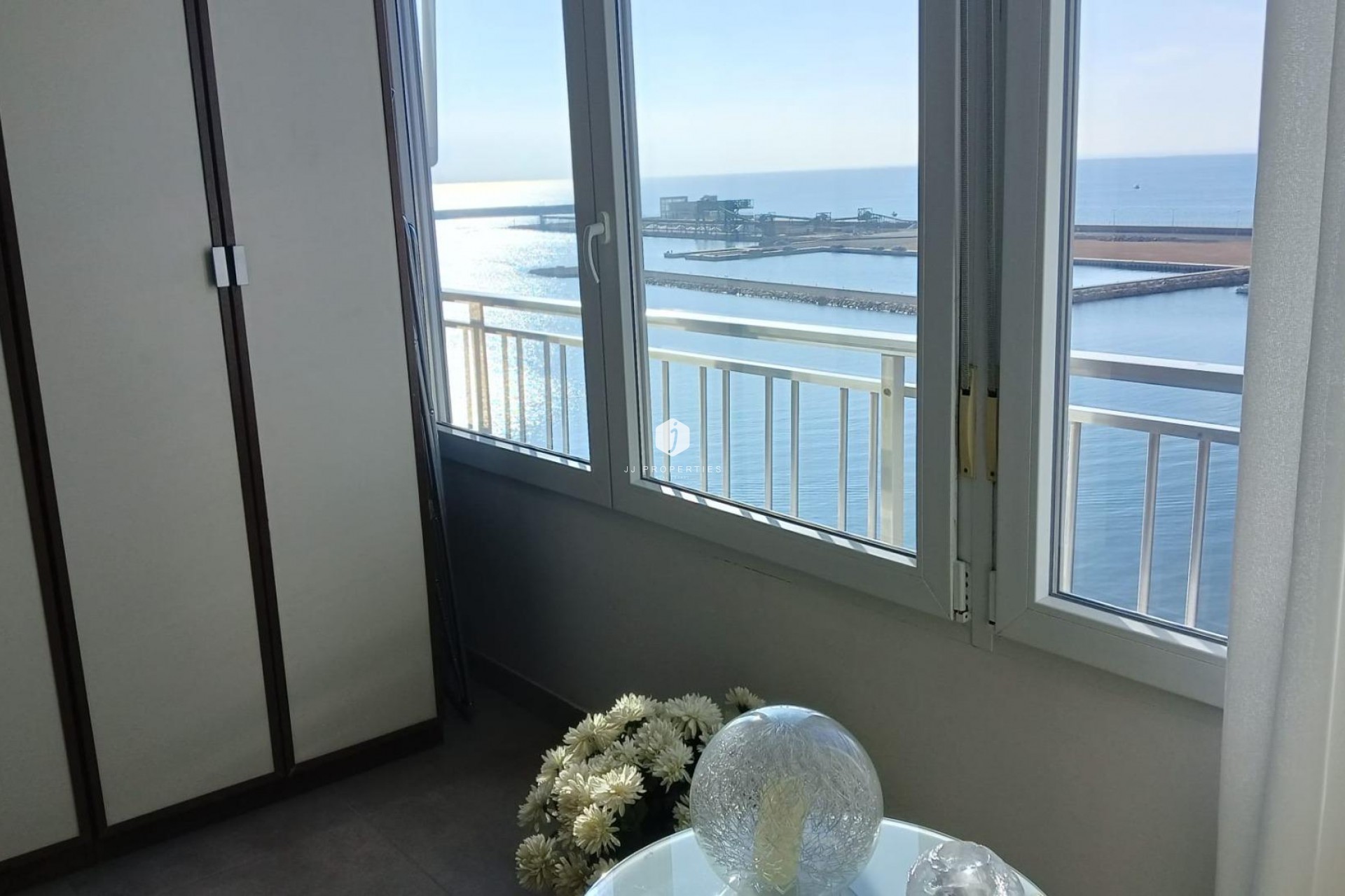 Segunda mano - Apartamento / piso -
Torrevieja - El Acequión - Los Náufragos