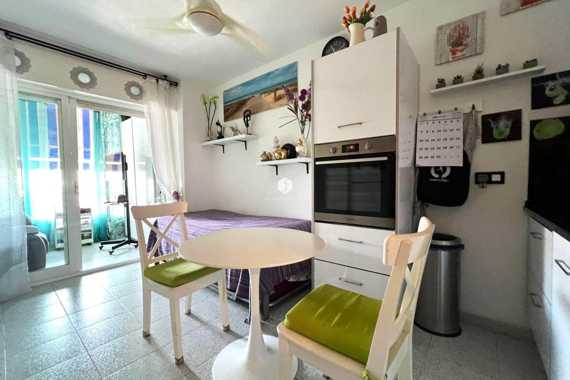 Segunda mano - Apartamento / piso -
Torrevieja - El molino