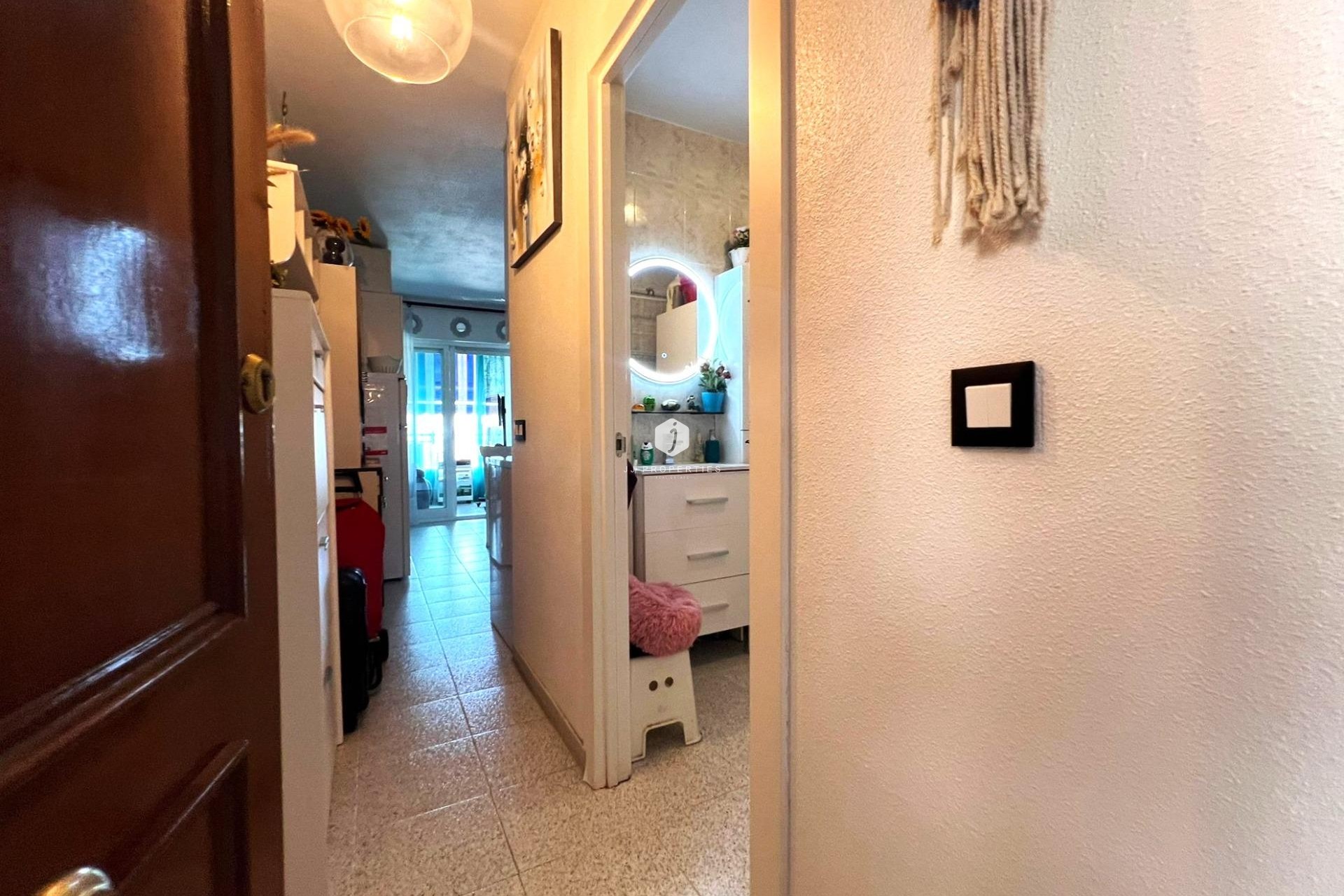 Segunda mano - Apartamento / piso -
Torrevieja - El molino