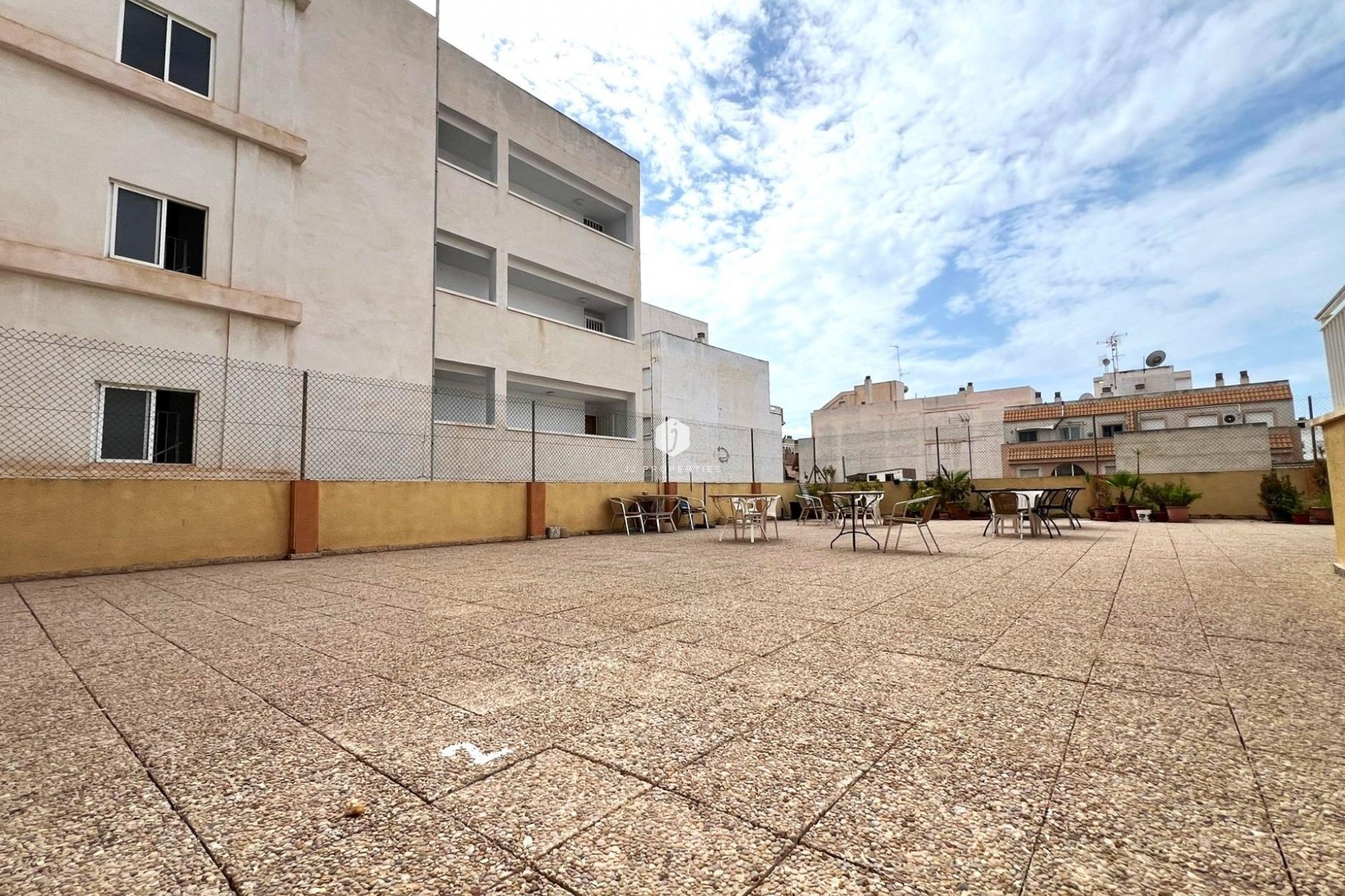 Segunda mano - Apartamento / piso -
Torrevieja - El molino