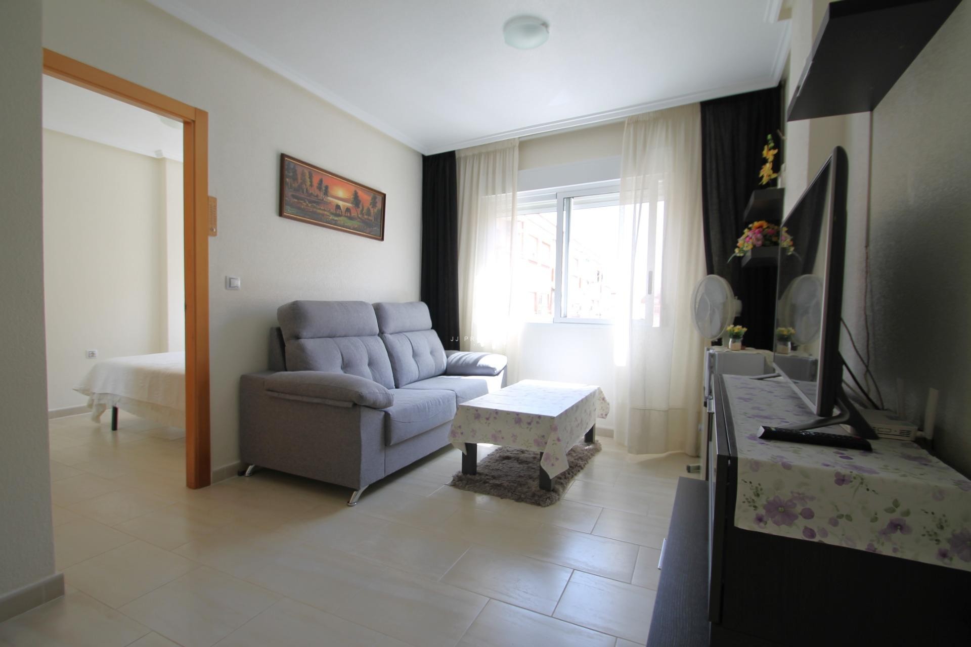 Segunda mano - Apartamento / piso -
Torrevieja - El molino