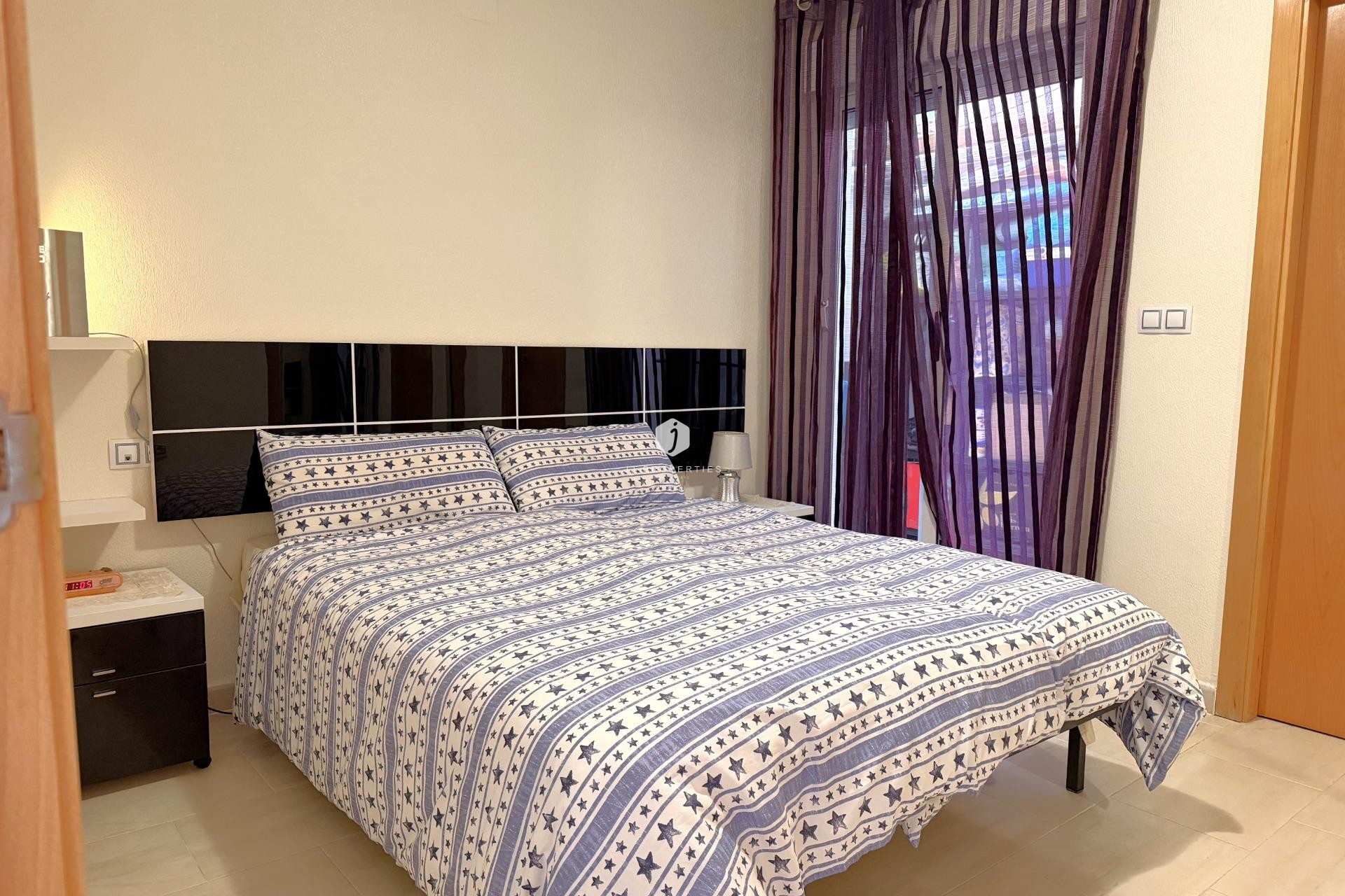 Segunda mano - Apartamento / piso -
Torrevieja - El molino