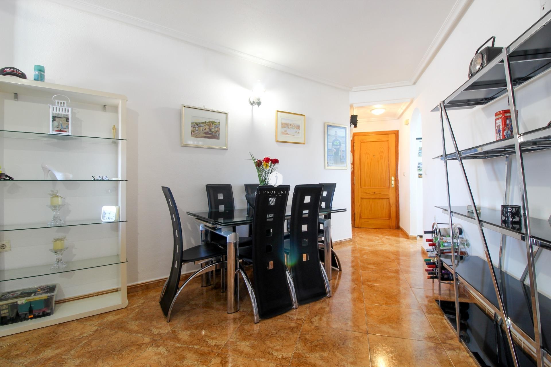 Segunda mano - Apartamento / piso -
Torrevieja - El molino