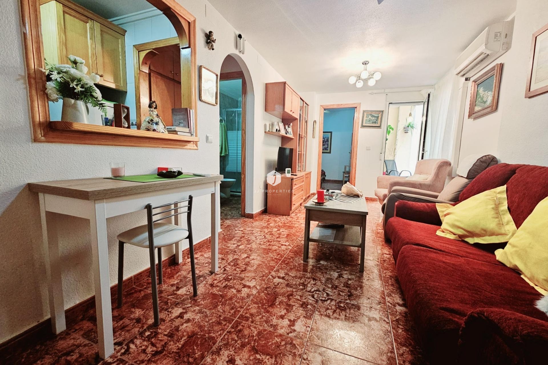 Segunda mano - Apartamento / piso -
Torrevieja - Estacion de autobuses