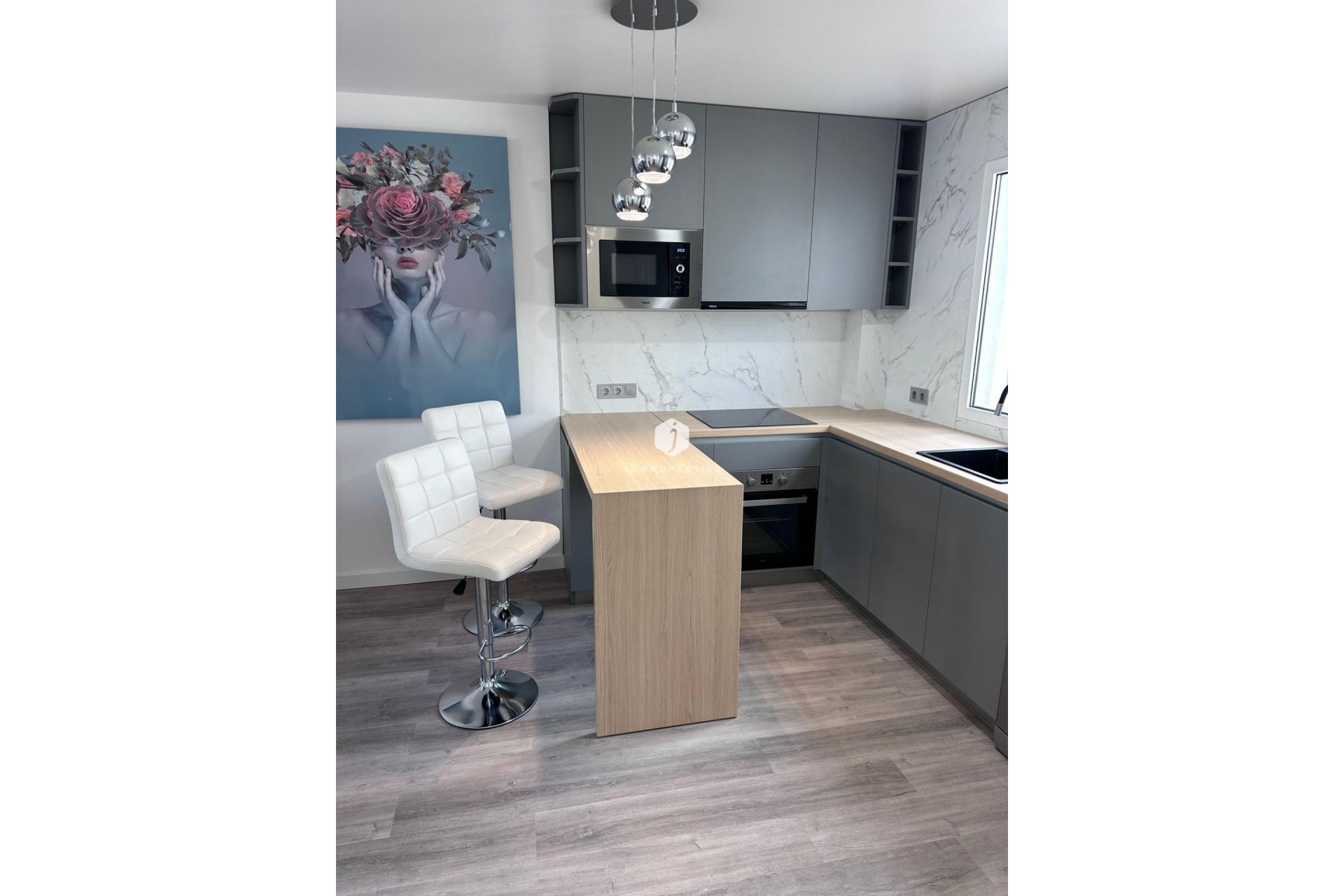 Segunda mano - Apartamento / piso -
Torrevieja - Estacion de autobuses