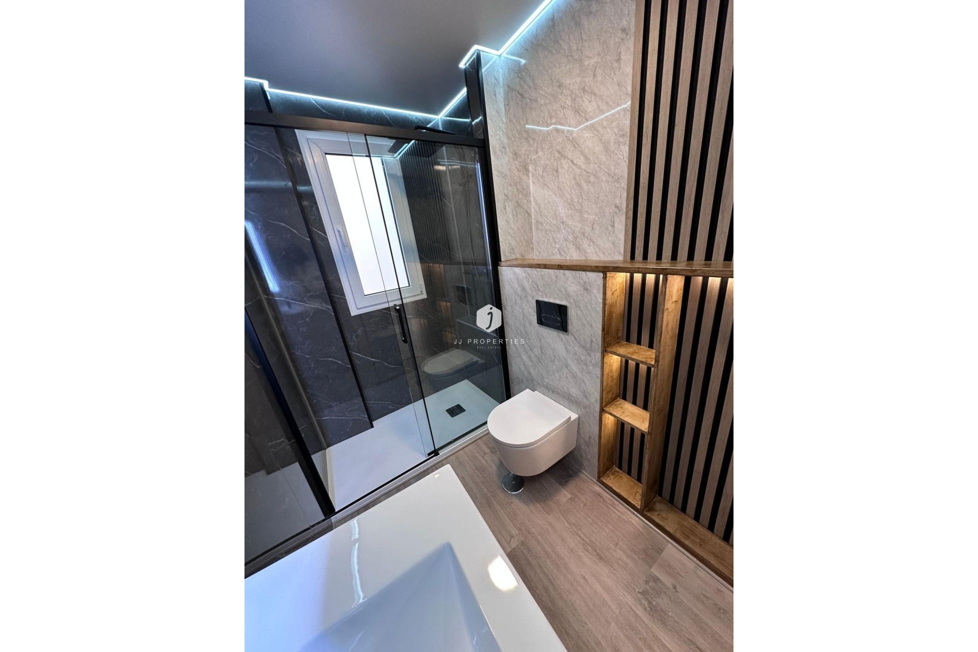 Segunda mano - Apartamento / piso -
Torrevieja - Estacion de autobuses